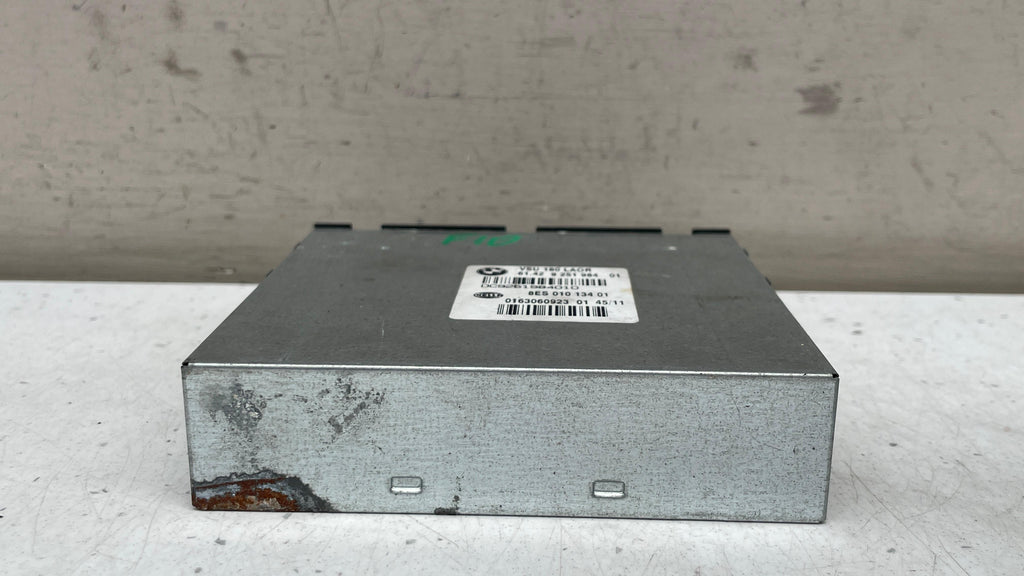 925198401 BMW F10 VOLTAGE CONVERTER UNIT MODULE