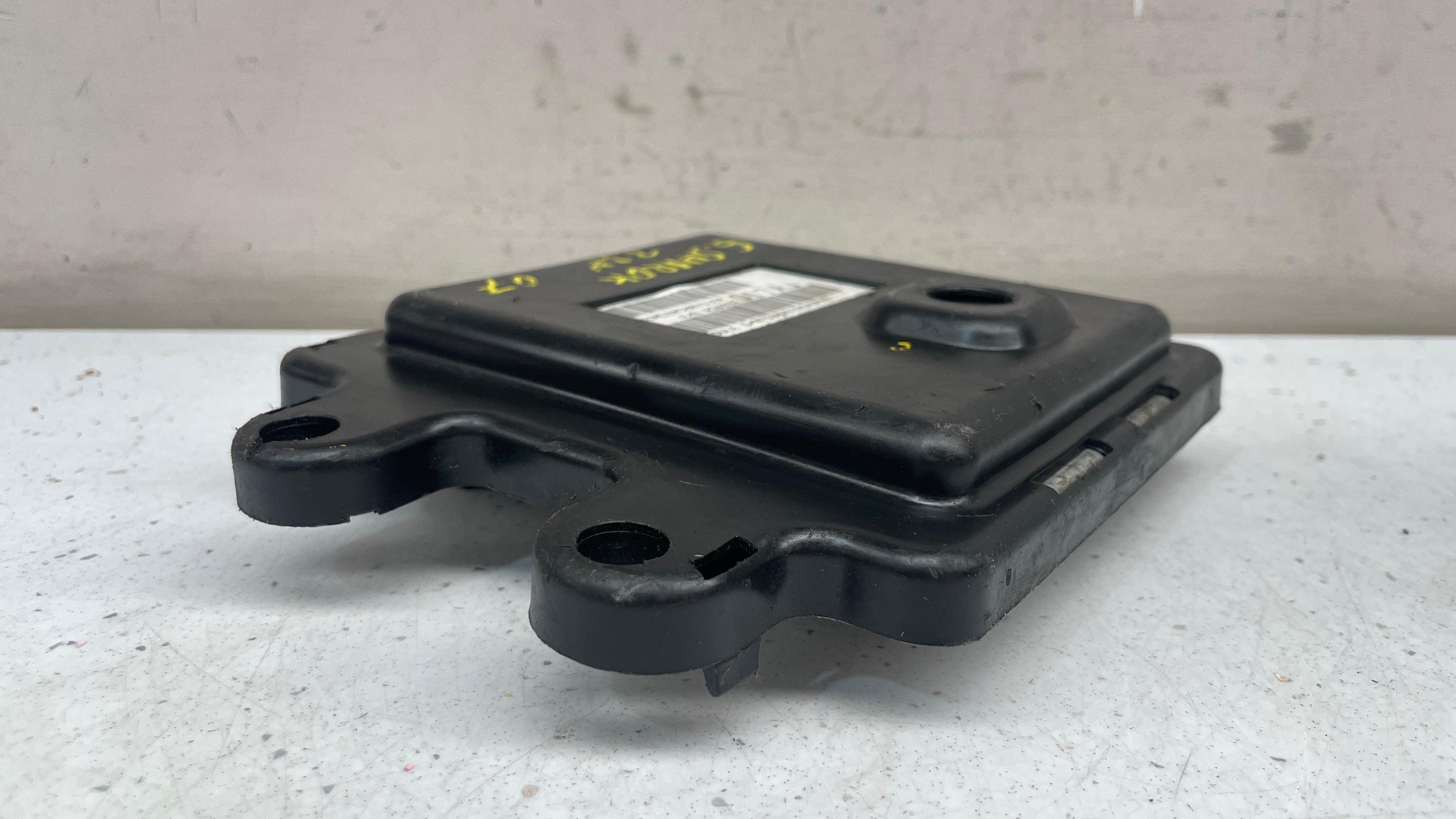 P04692024AJ JEEP GRAND CHEROKE COMMANDER CONTROL FRONT FITS