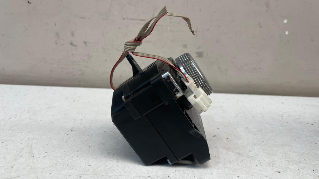 A2048700579 MERCEDES W204 COMAND NAVI CONTROLLER