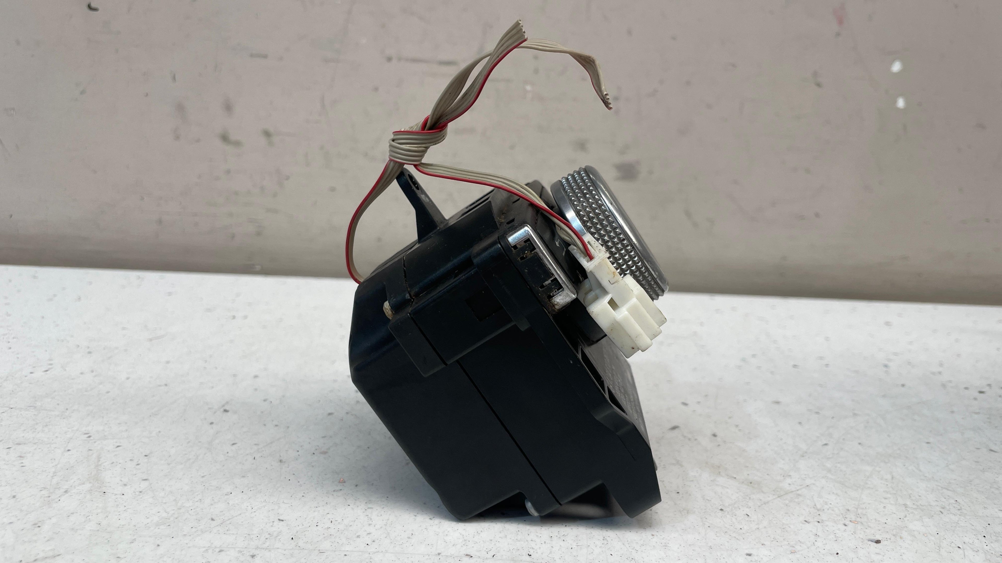 A2048700579 MERCEDES W204 COMAND NAVI CONTROLLER
