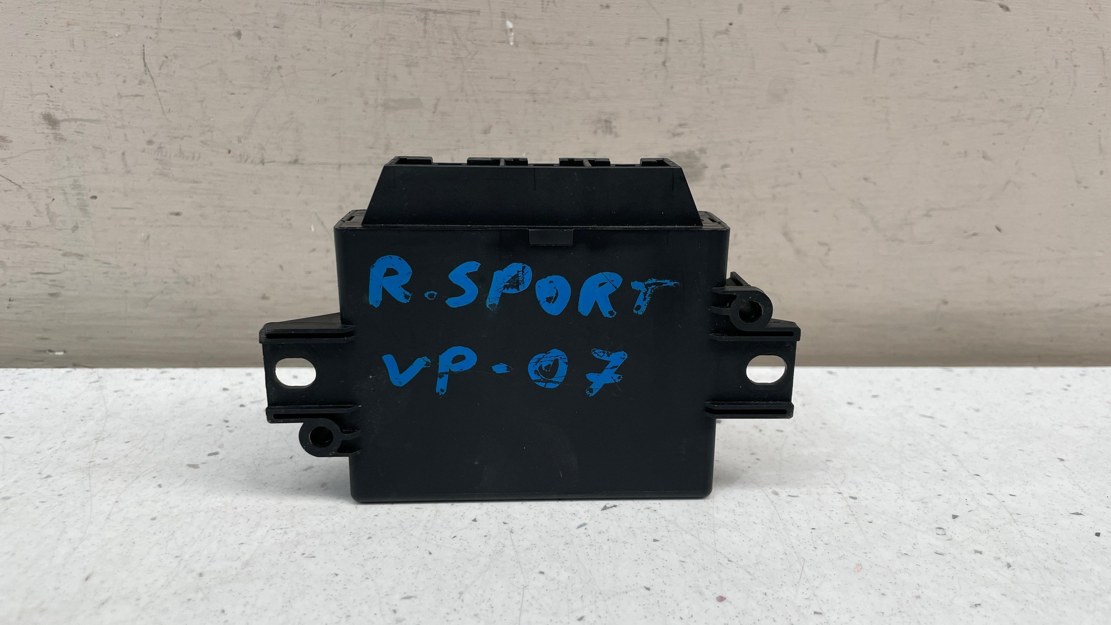 YWC500730 LAND ROVER PARKING AID ASSIST CONTROL MODULE