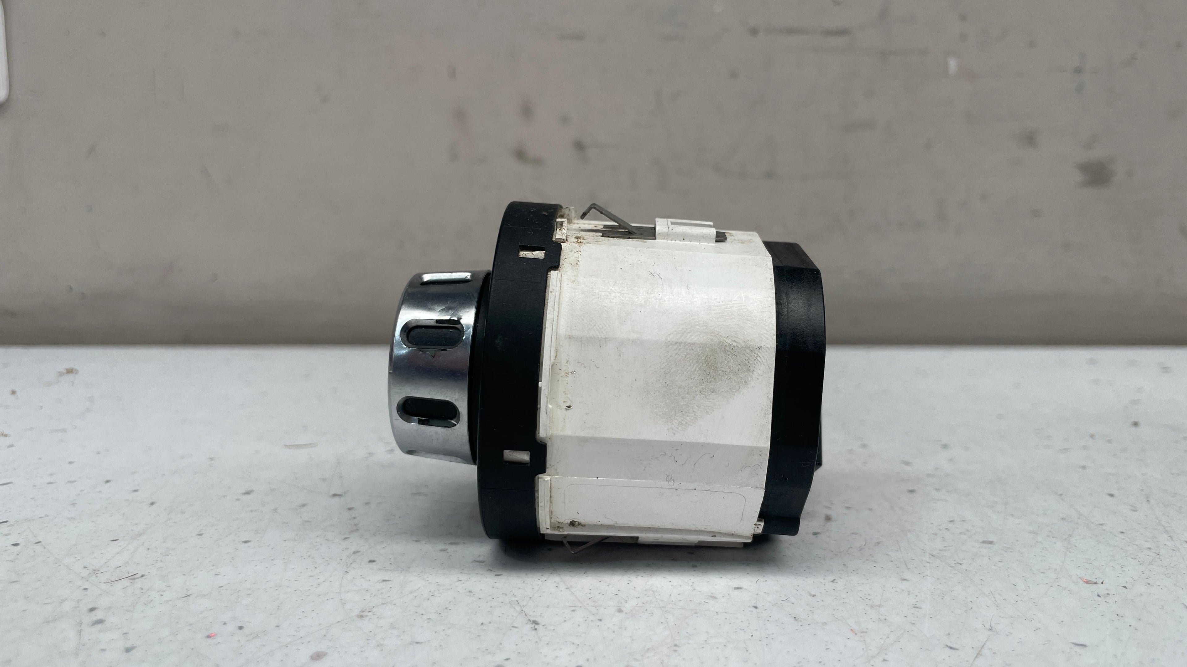 7P6941435C VOLKSWAGEN TOUAREG DIFFERENTIAL LOCK DIAL SWITCH