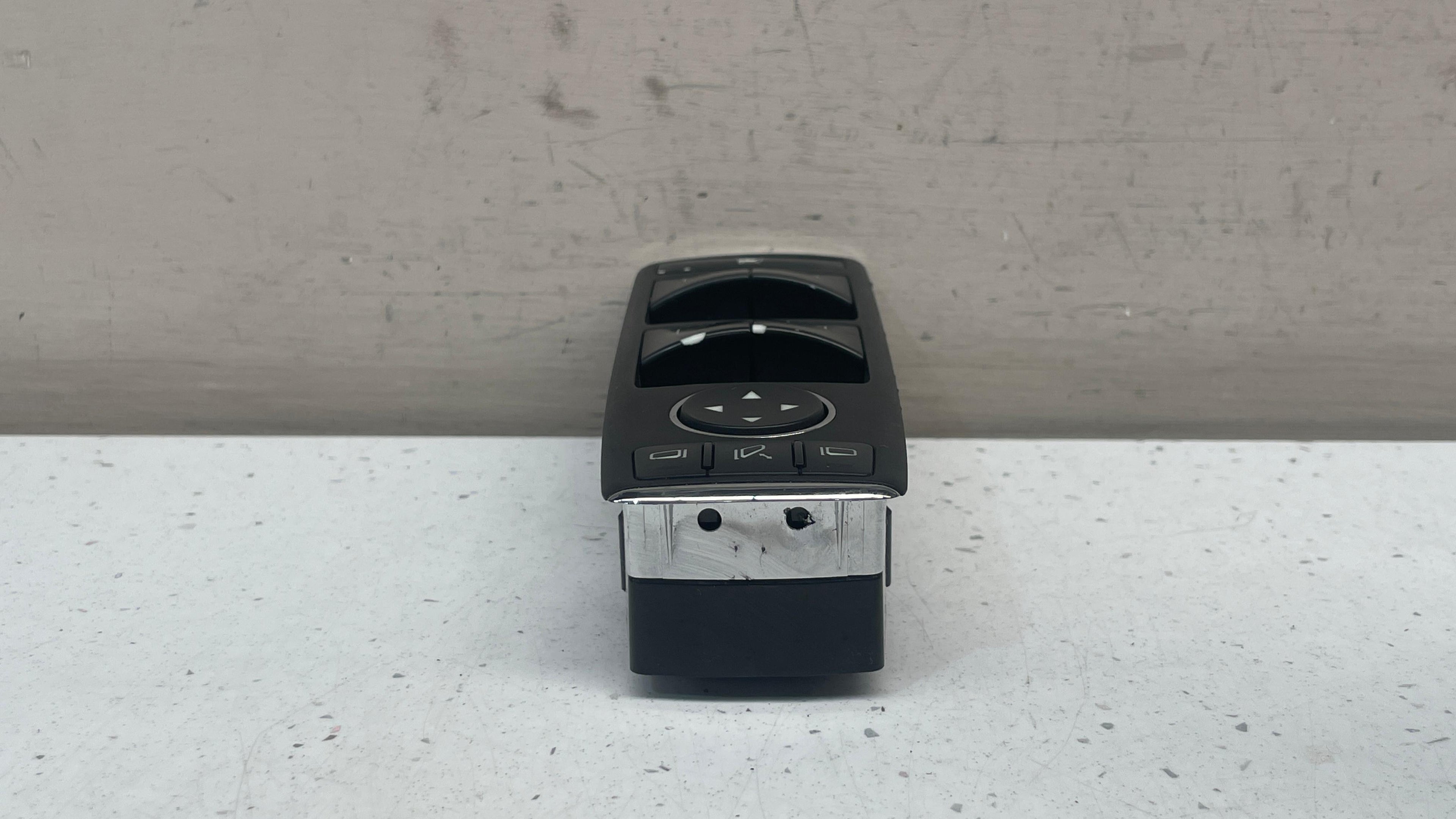 A2128208310 MERECEDES W212 WINDOW SWITCH CONTROL UNIT