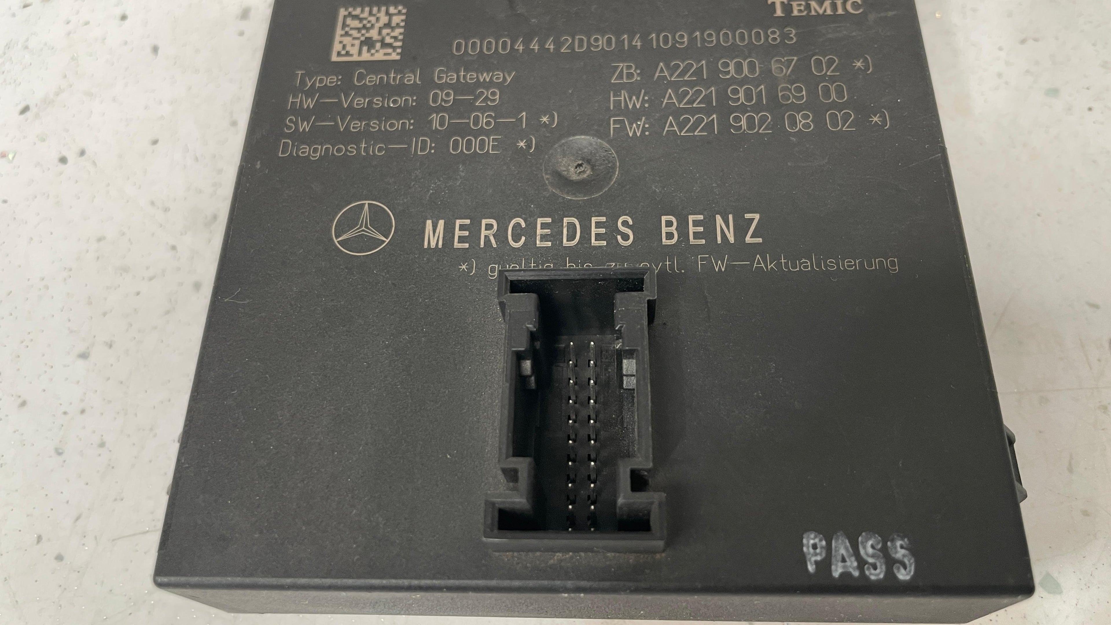 A2219006702 MERCEDES W221 GATEWAY CONTROL MODULE ECU