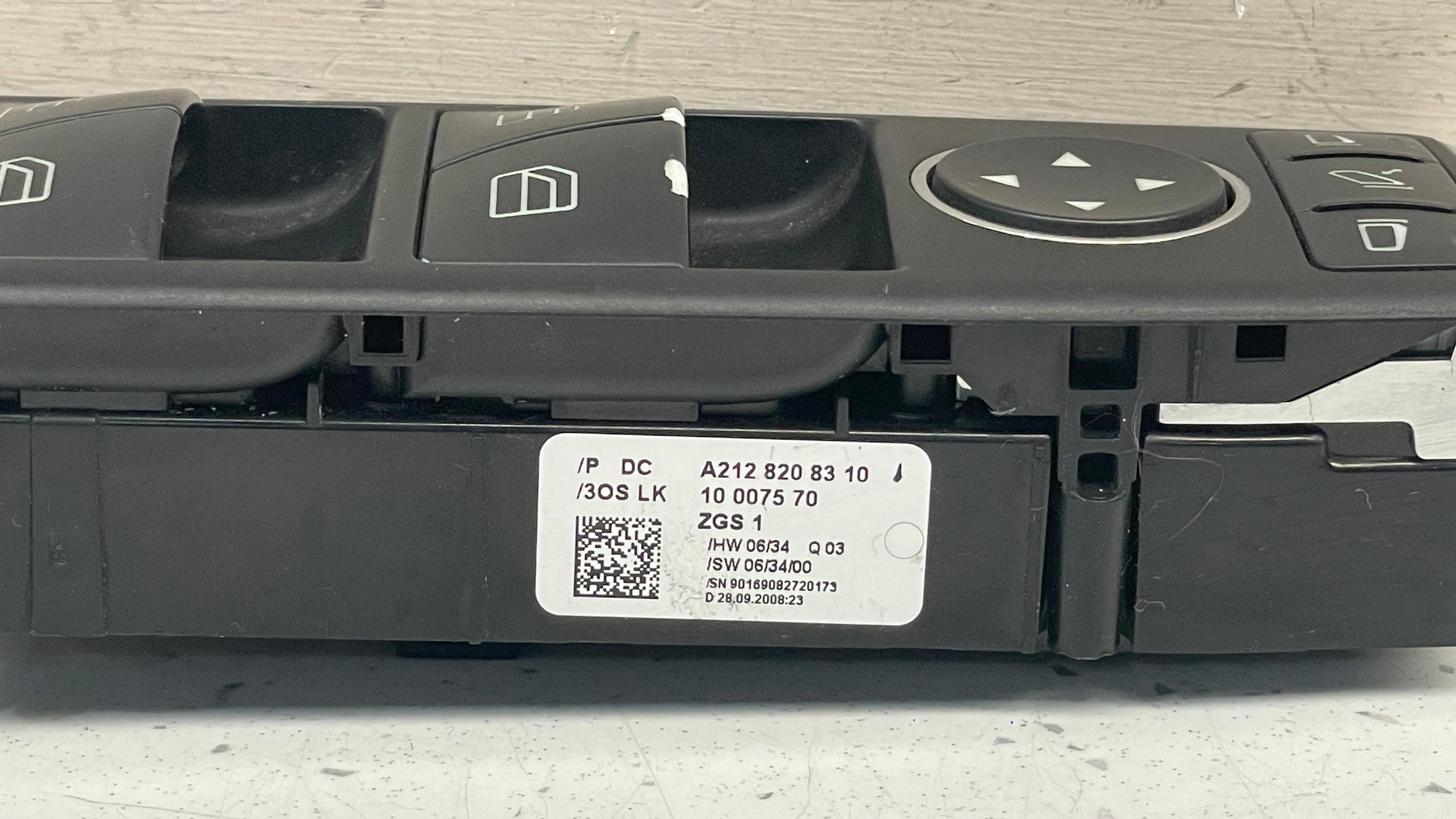 A2128208310 MERECEDES W212 WINDOW SWITCH CONTROL UNIT