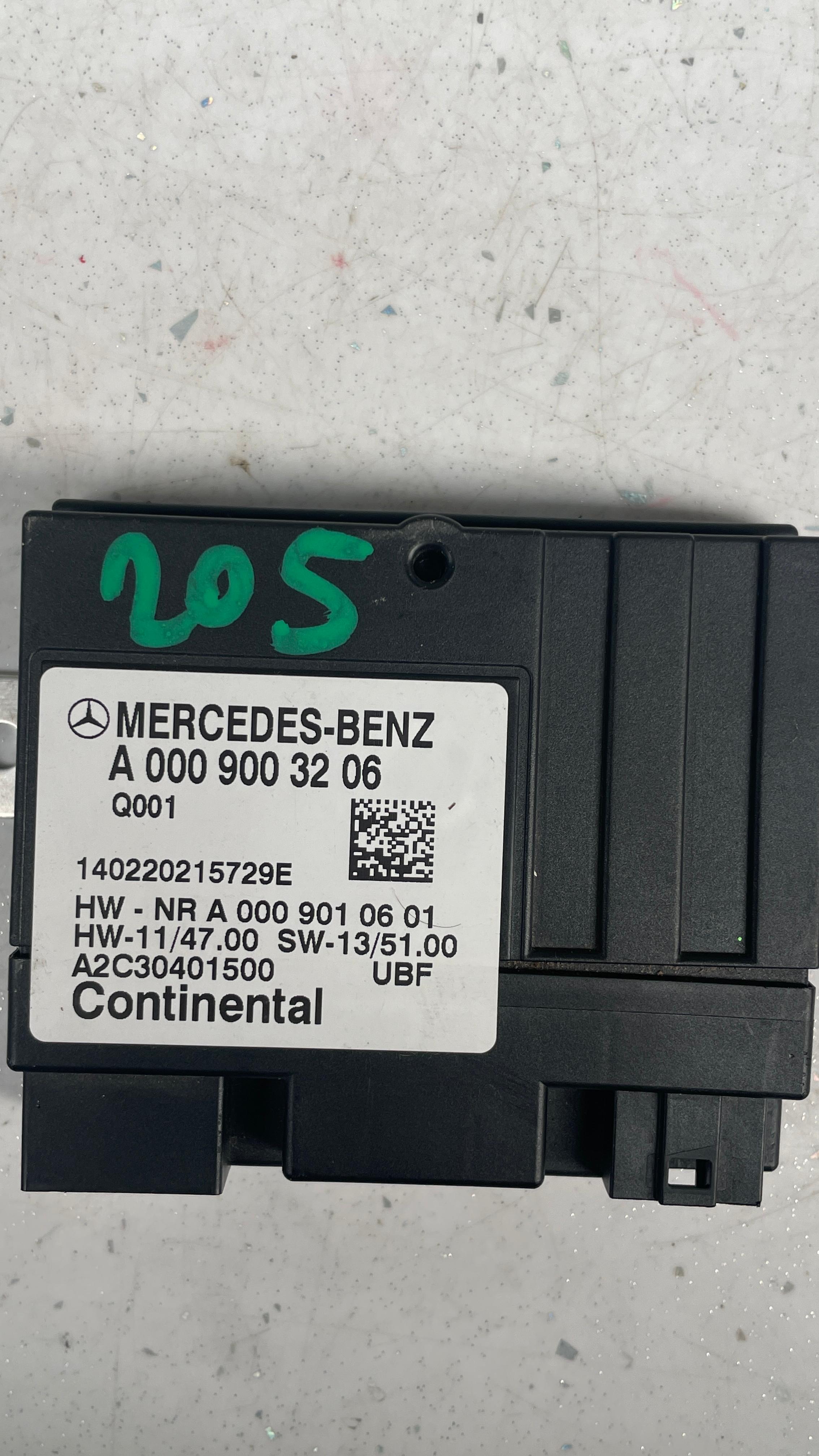 A0009003206  MERCEDES  DIESEL FUEL PUMP CONTROL