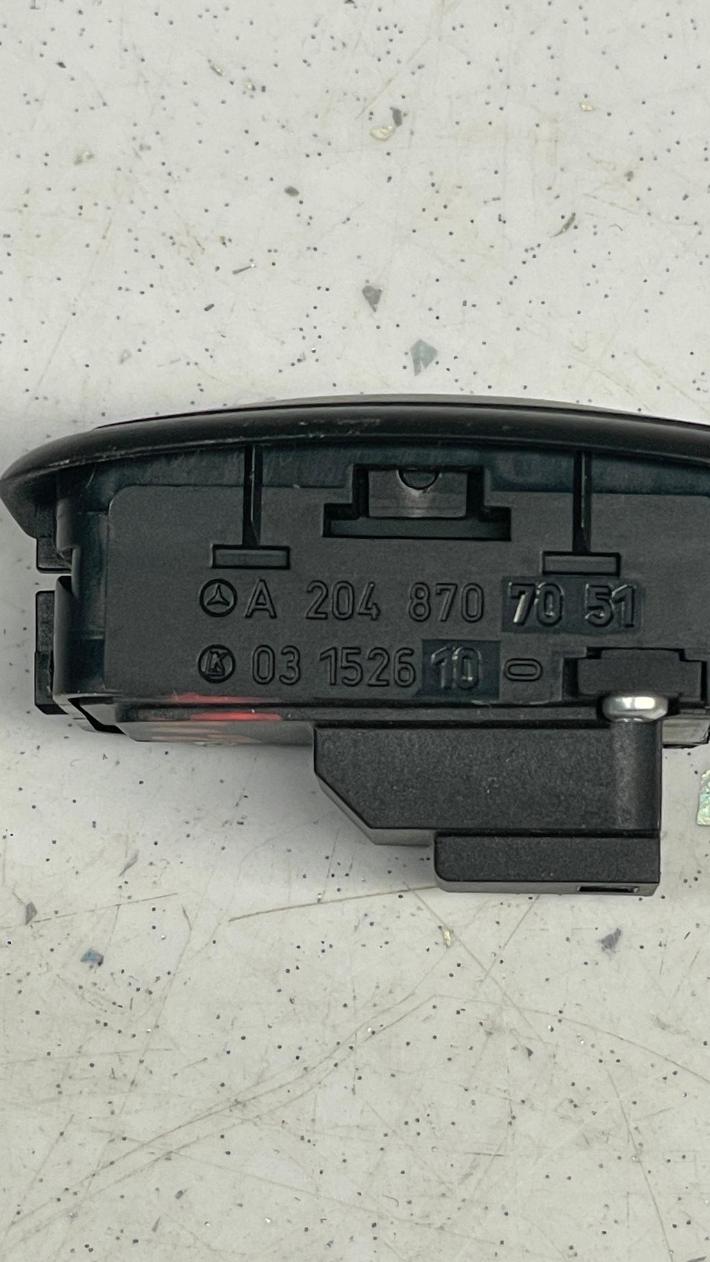 A2048707051   MERCEDES REAR BOOT OPENING OPEN