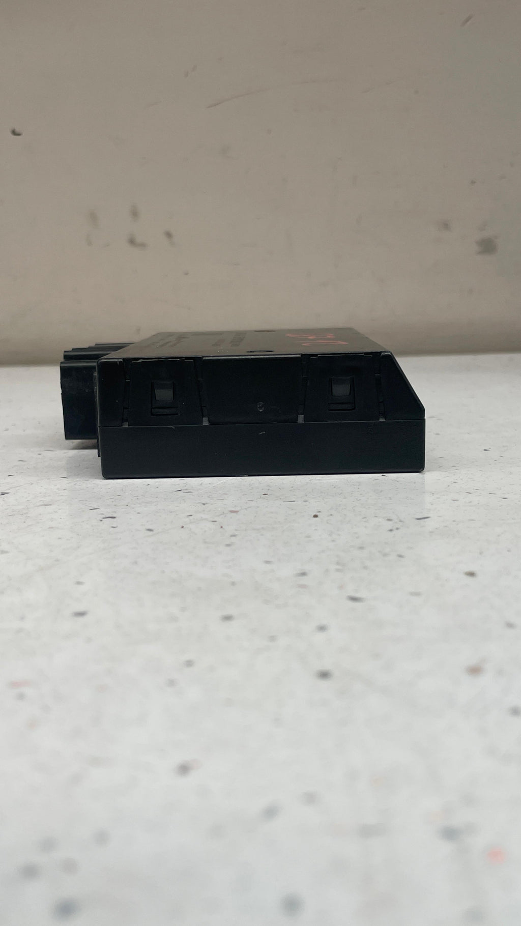 4E0907383J AUDI TRAILER TOW CONTROL