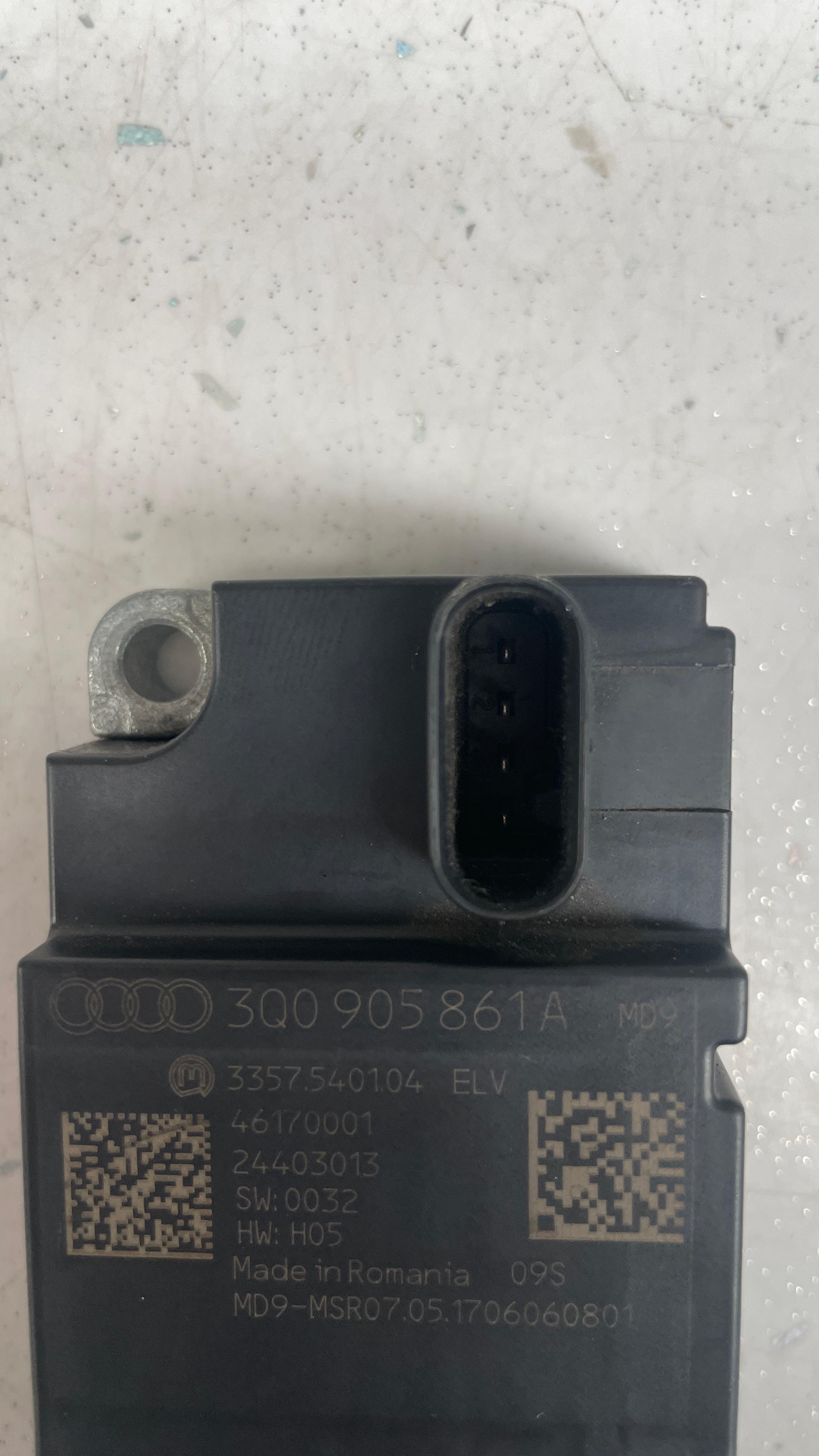 3Q0905861A AUDI CONTROL MODULE