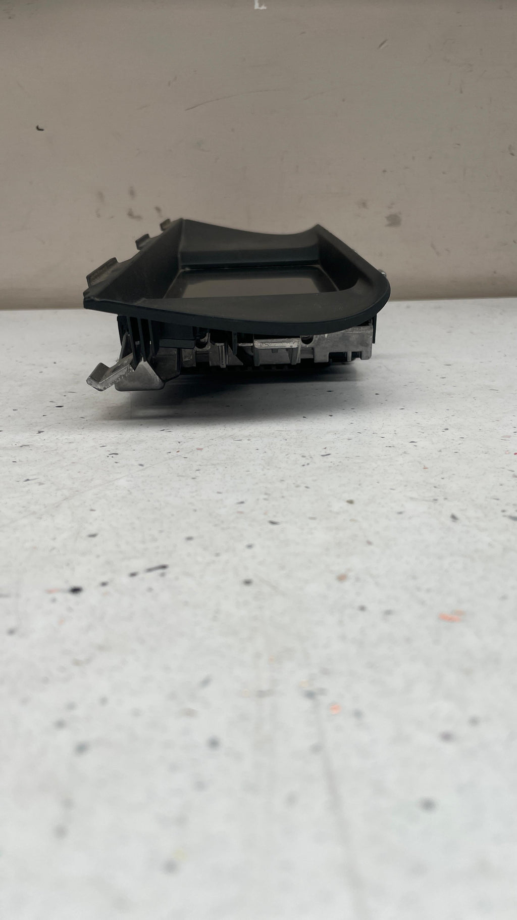 65509266380-01  BMW DIGITAL SCREEN DISPLAY