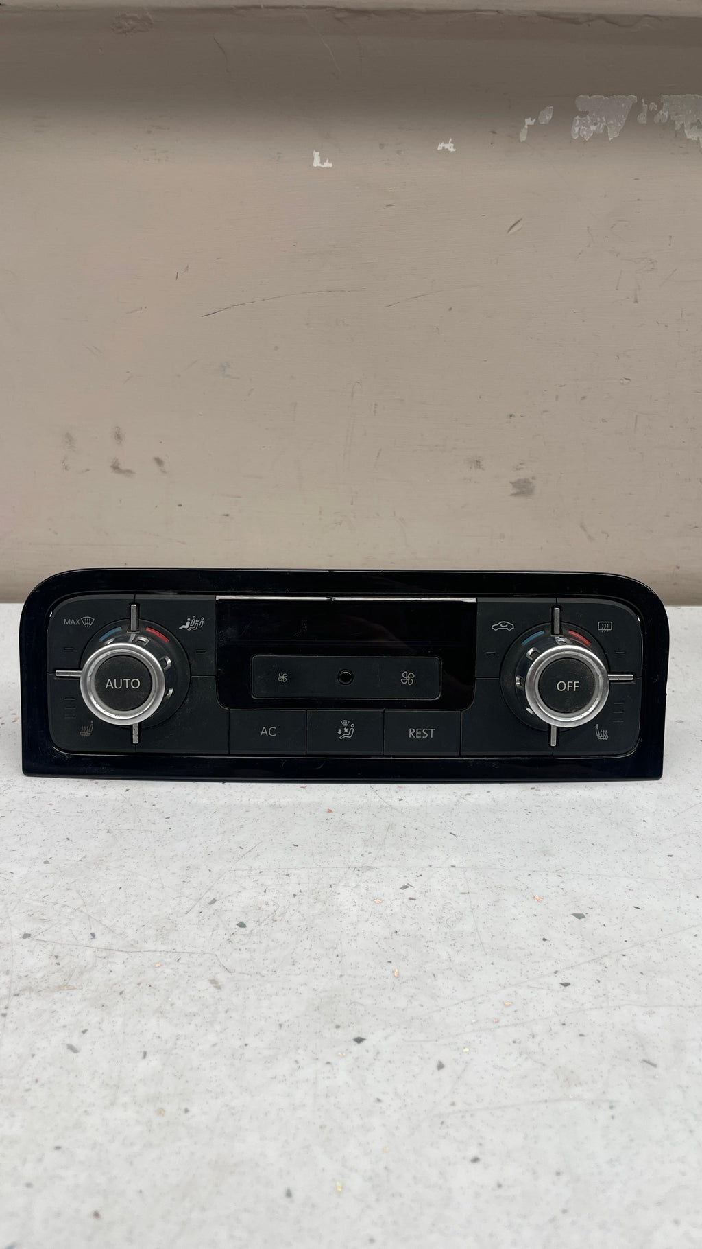 7P6907040AG VOLKSWAGEN CLIMATE CONTROL UNIT