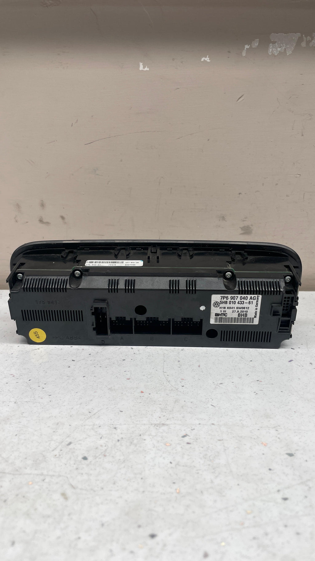7P6907040AG VOLKSWAGEN CLIMATE CONTROL UNIT