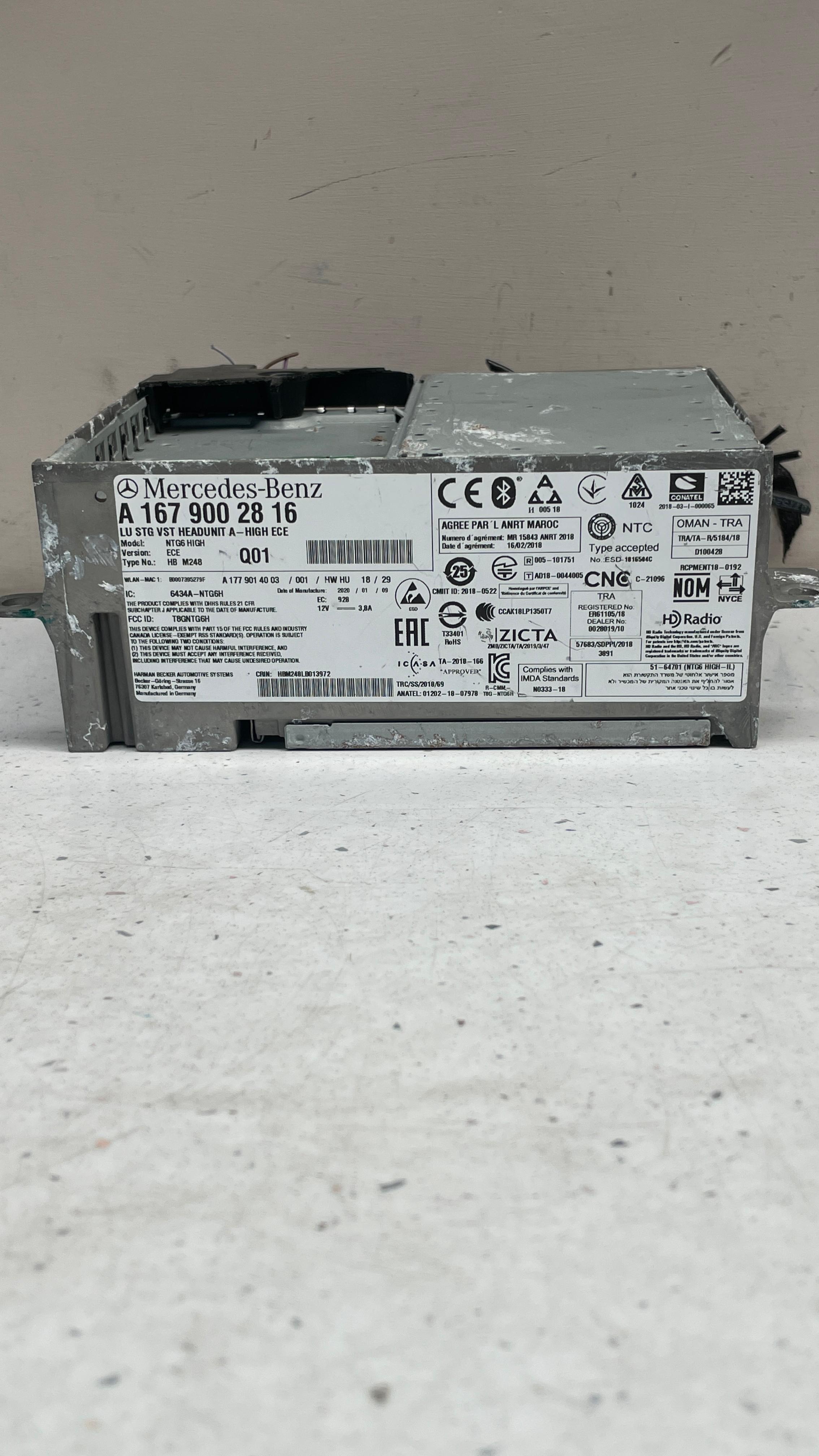 A1679002816 MERCEDES COMAND HIGH HEAD UNIT