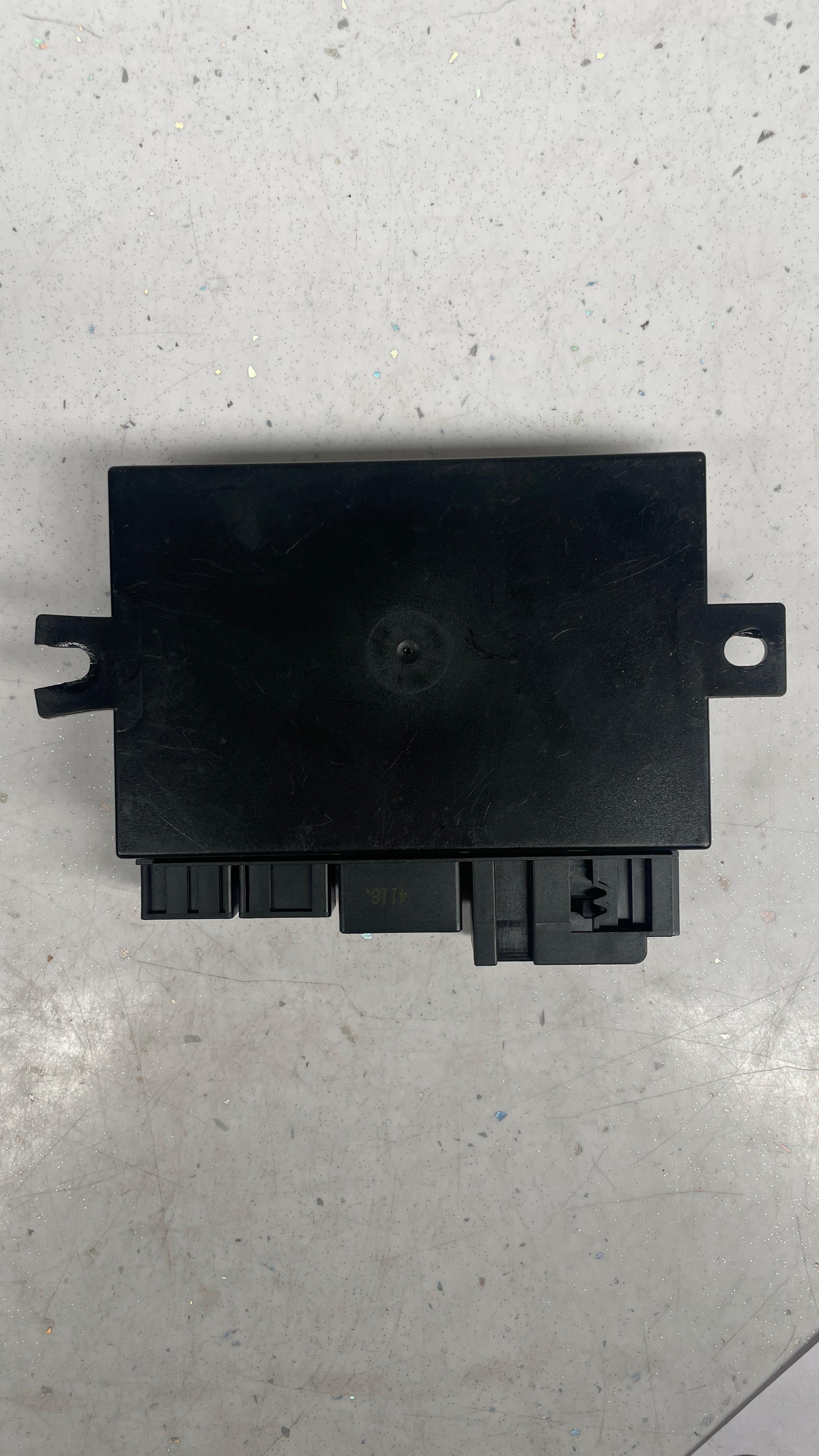 A1669008019 MERCEDES TOWBAR TRAILER MODULE CONTROL
