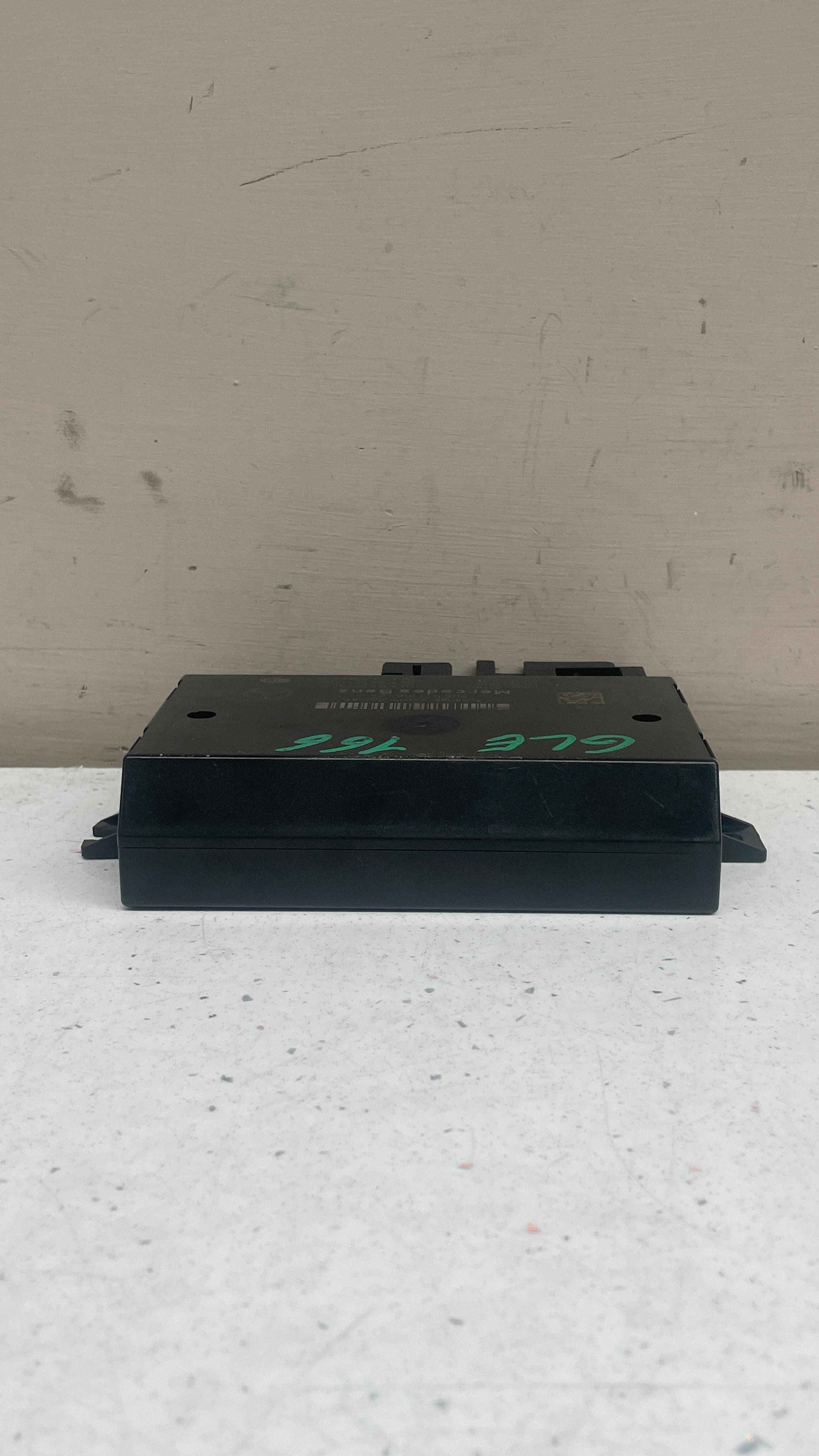A1669008019 MERCEDES TOWBAR TRAILER MODULE CONTROL