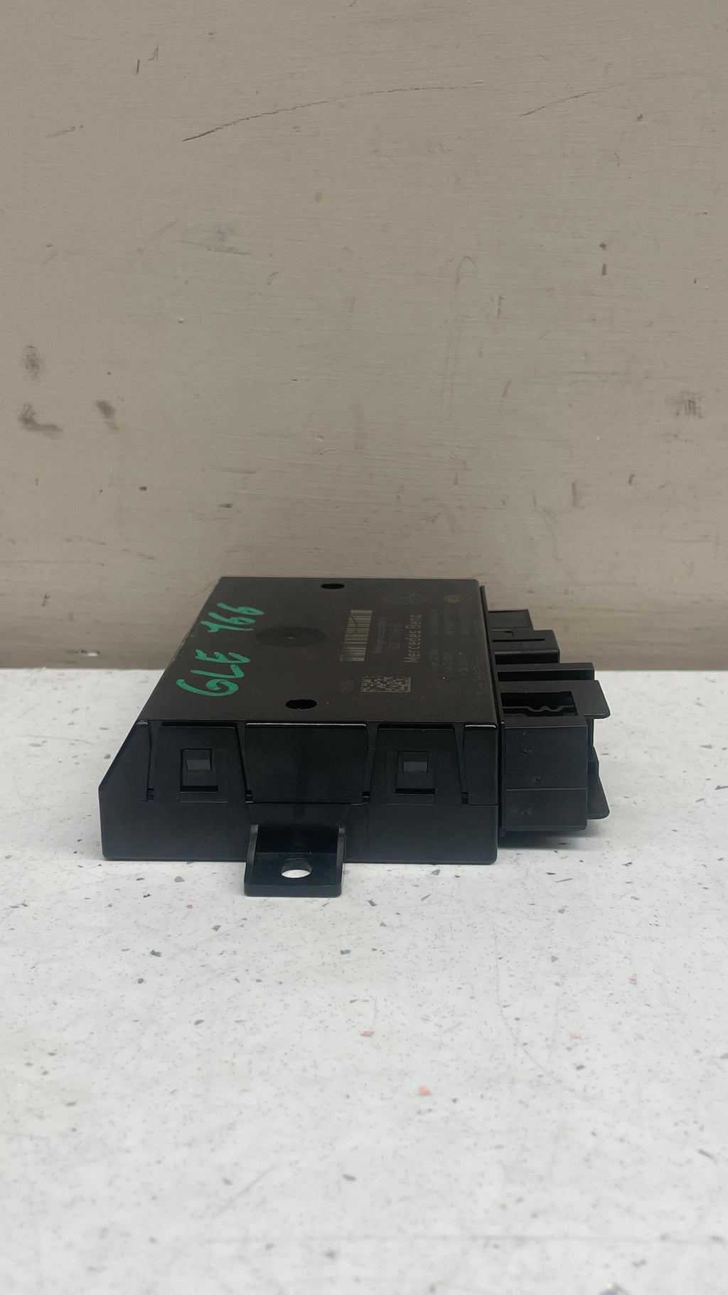 A1669008019 MERCEDES TOWBAR TRAILER MODULE CONTROL