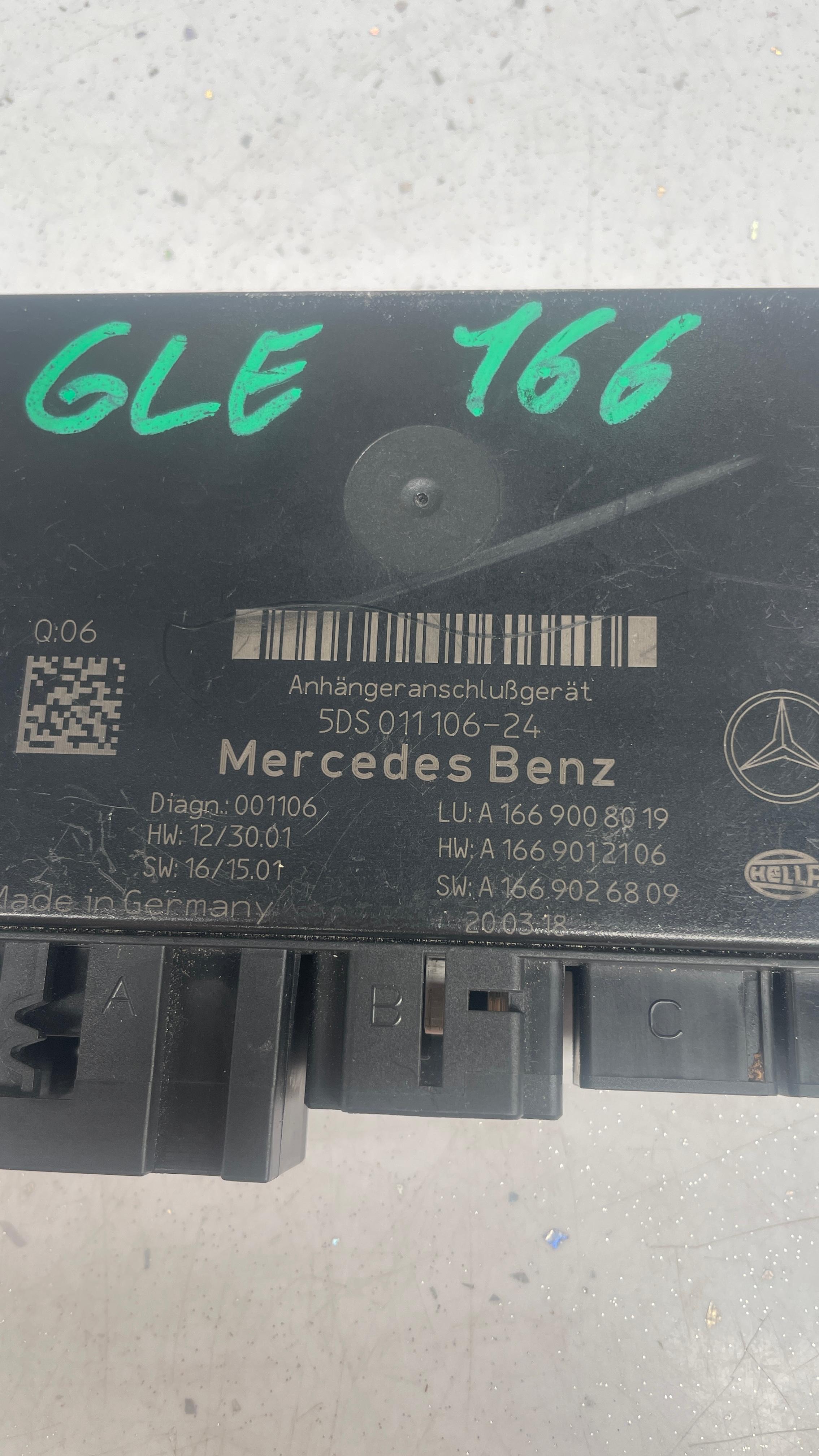 A1669008019 MERCEDES TOWBAR TRAILER MODULE CONTROL