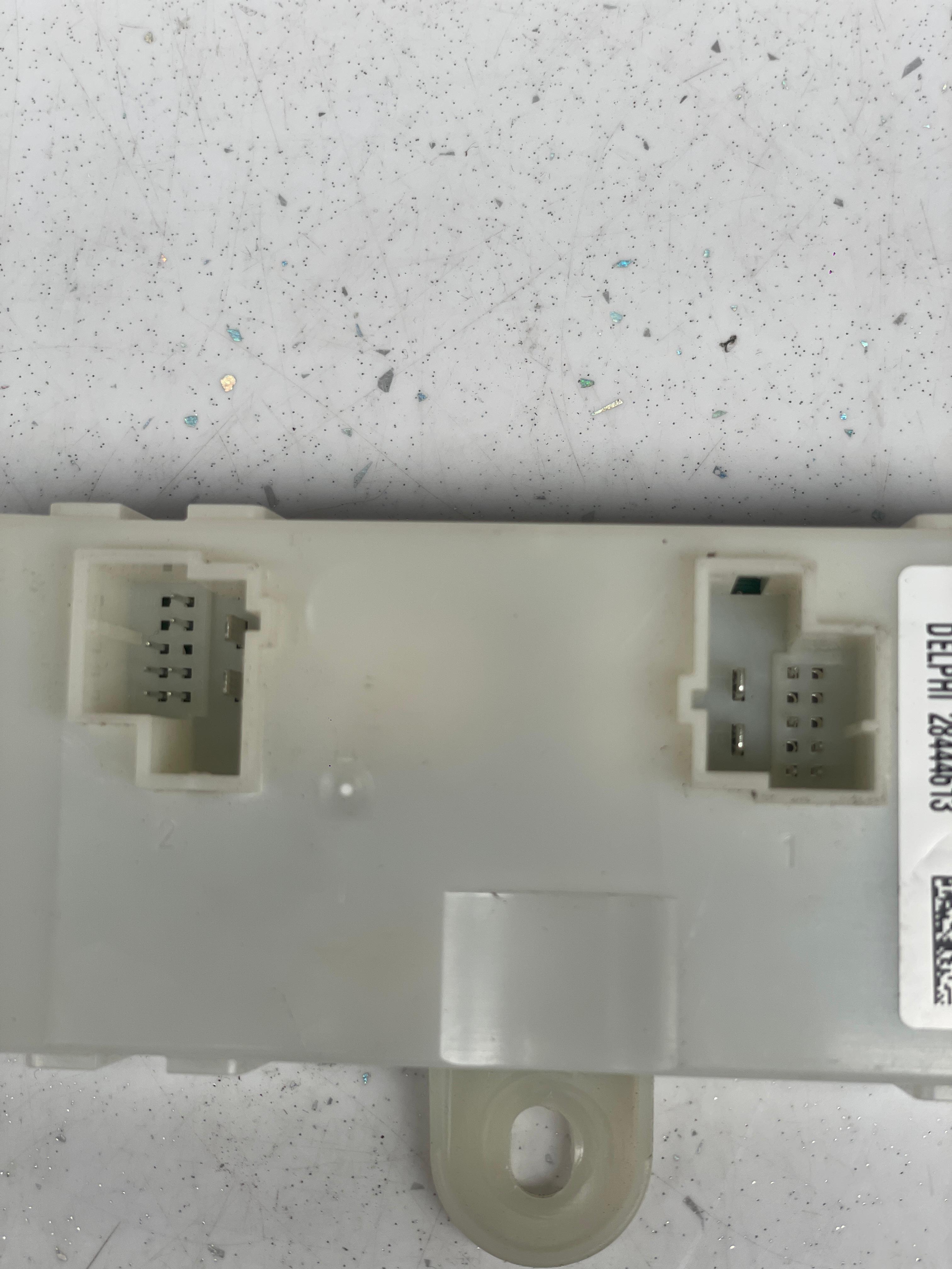 A1669008512 MERCEDES LIFTGATE CONTROL