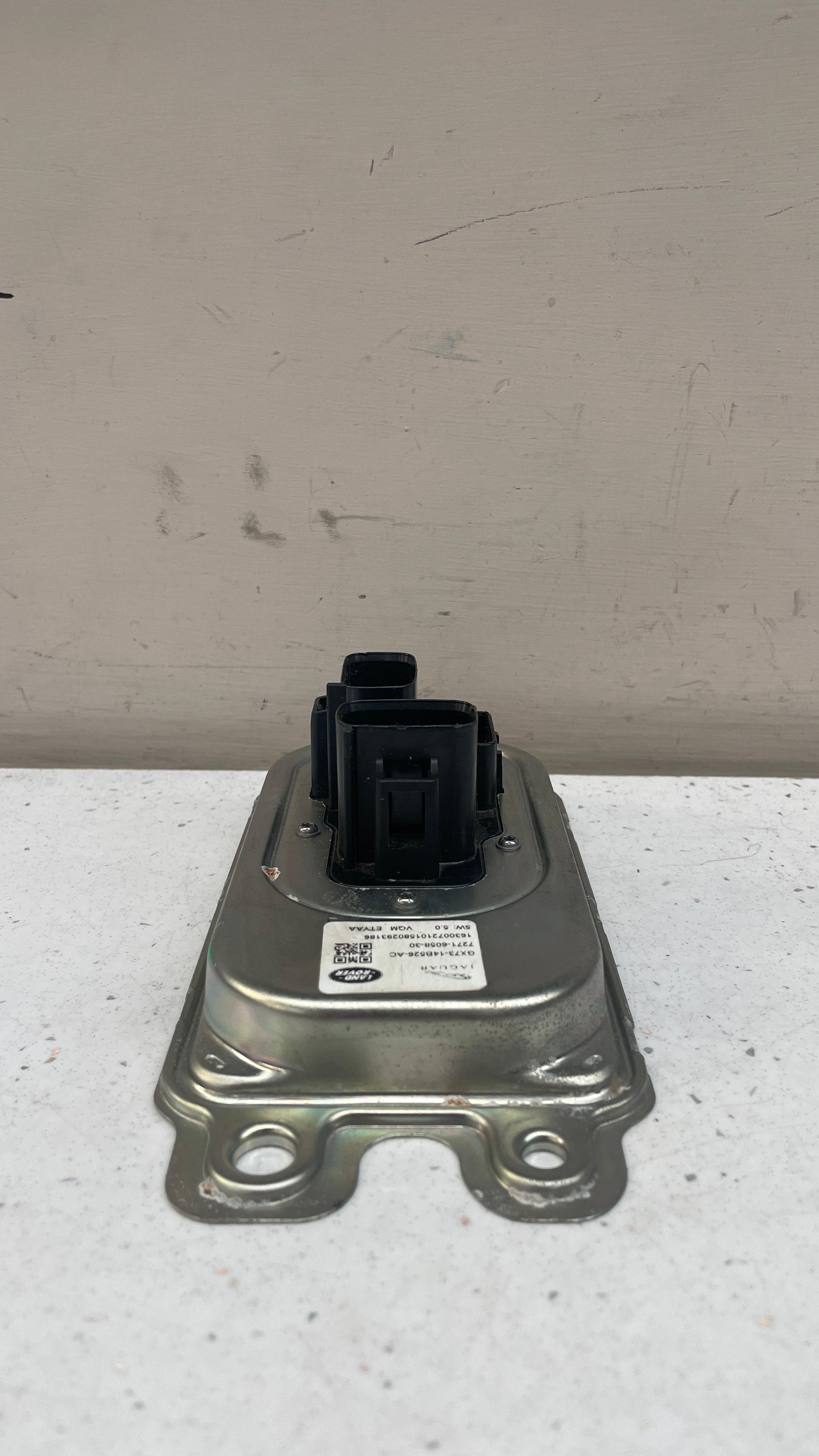 GX73-14B526-AC JAGUAR POWER INVERTER CONTROL