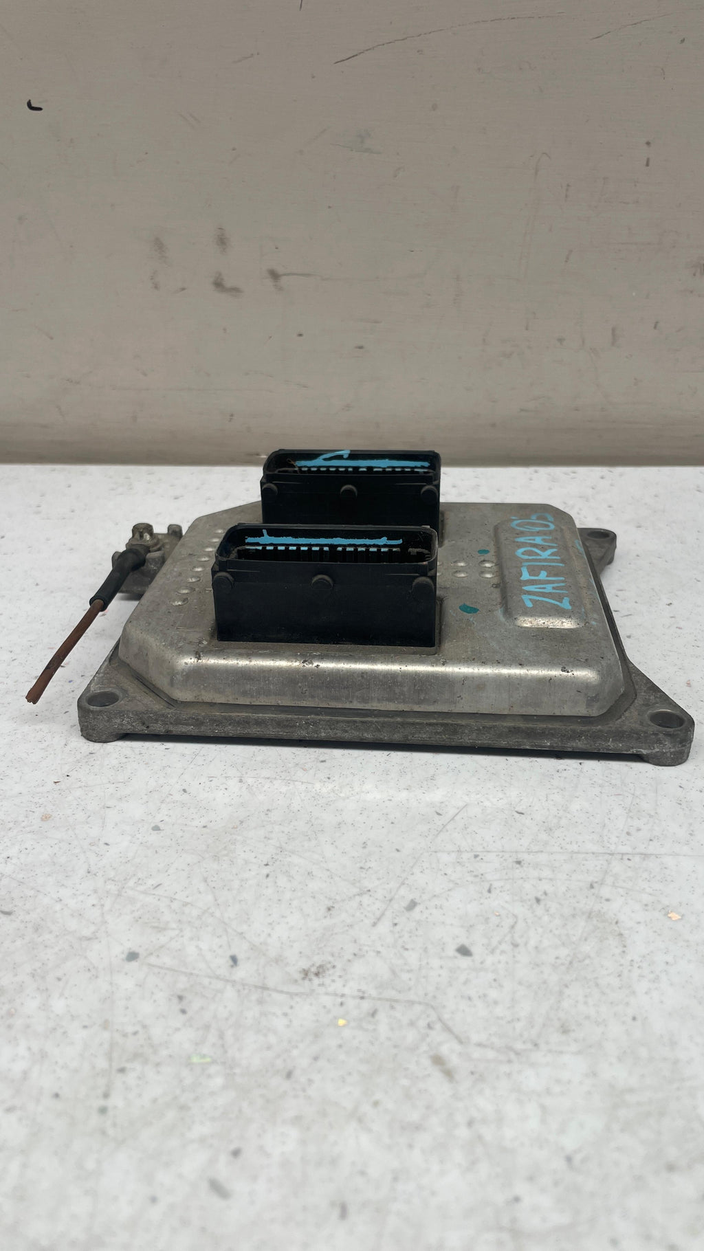 55564081 OPEL ENGINE CONTROL ECU