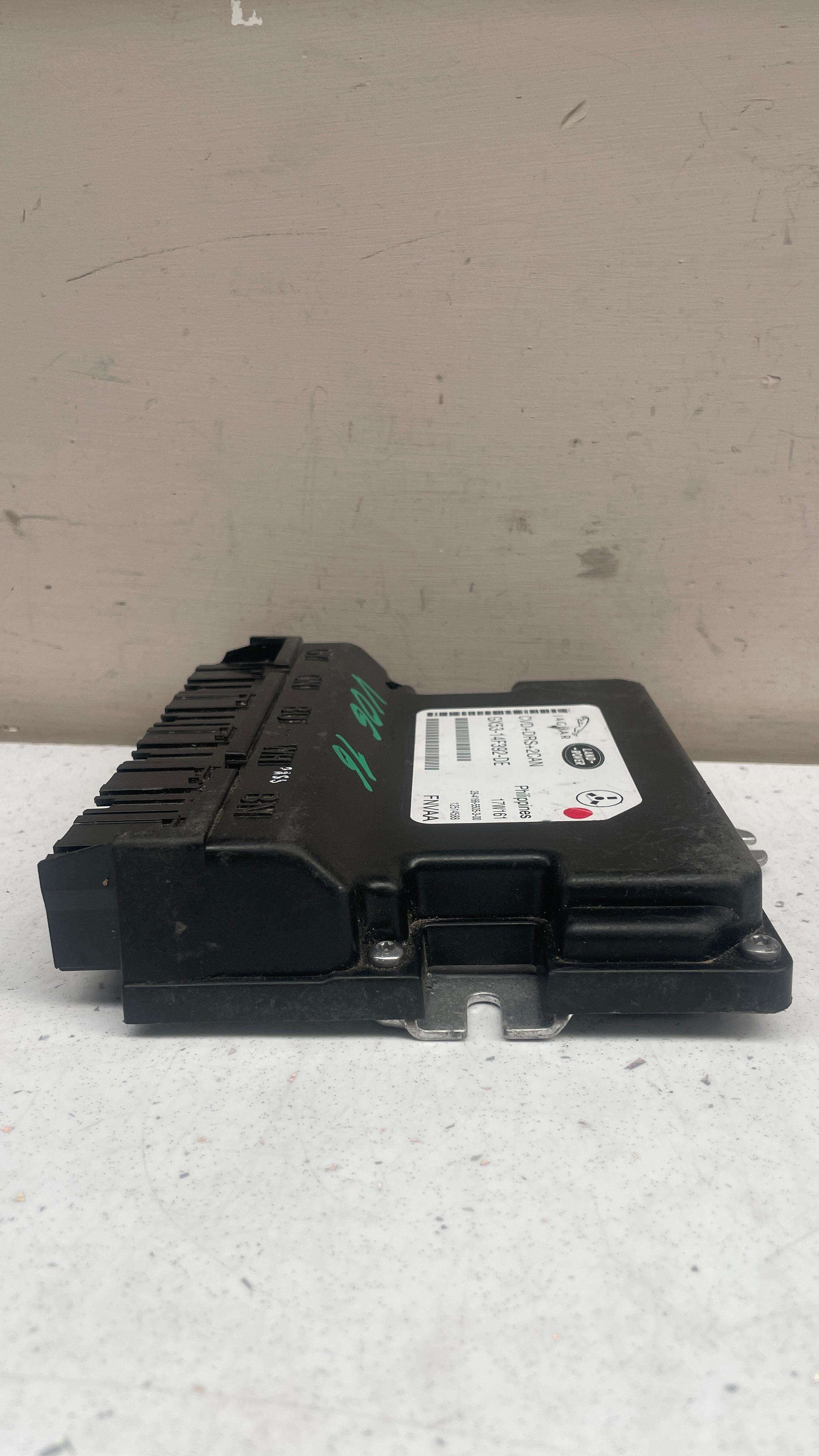 GX53-14F392-DE LAND ROVER BODY CONTROL MODULE