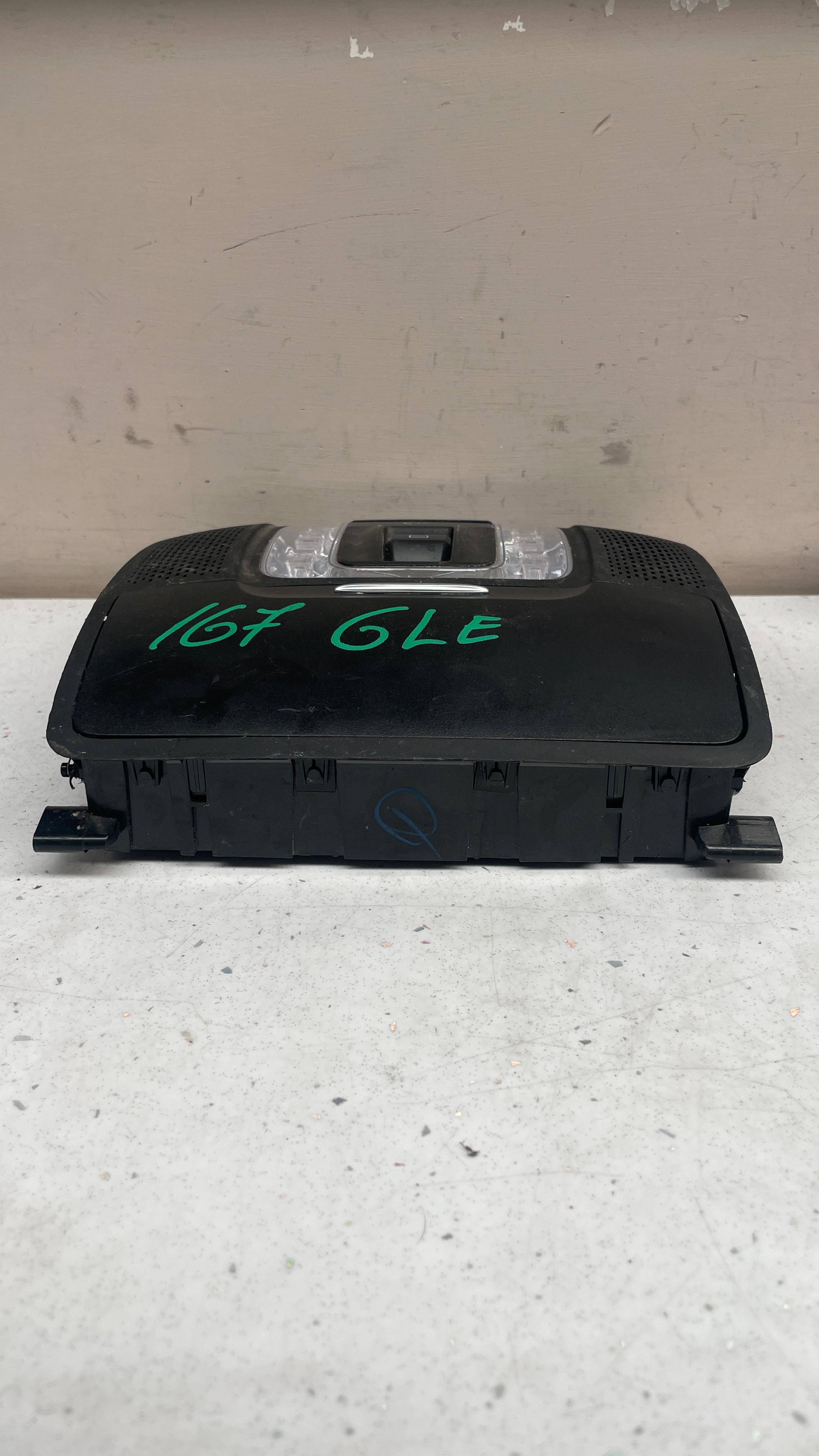 A0009007021 MERCEDES OVERHEAD LAMP INTERIOR LIGHT