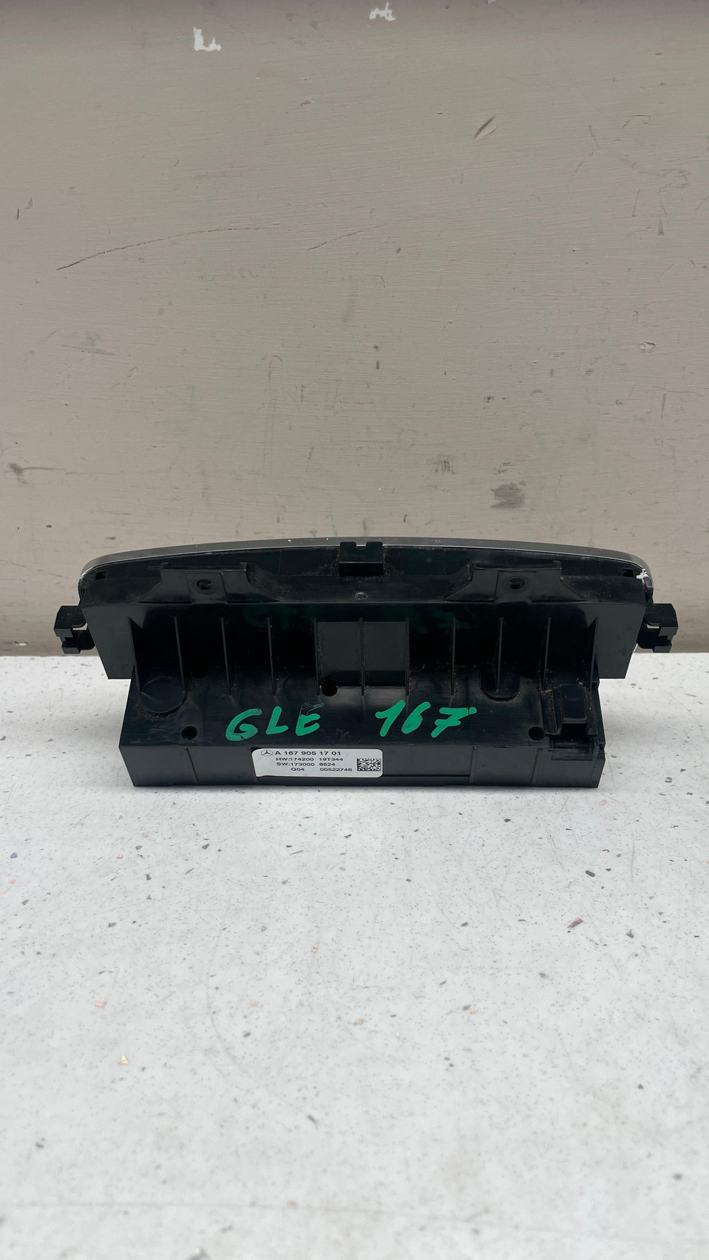 A1679051701 MERCEDES ORIGINAL CLIMATE CONTROL SWITCH