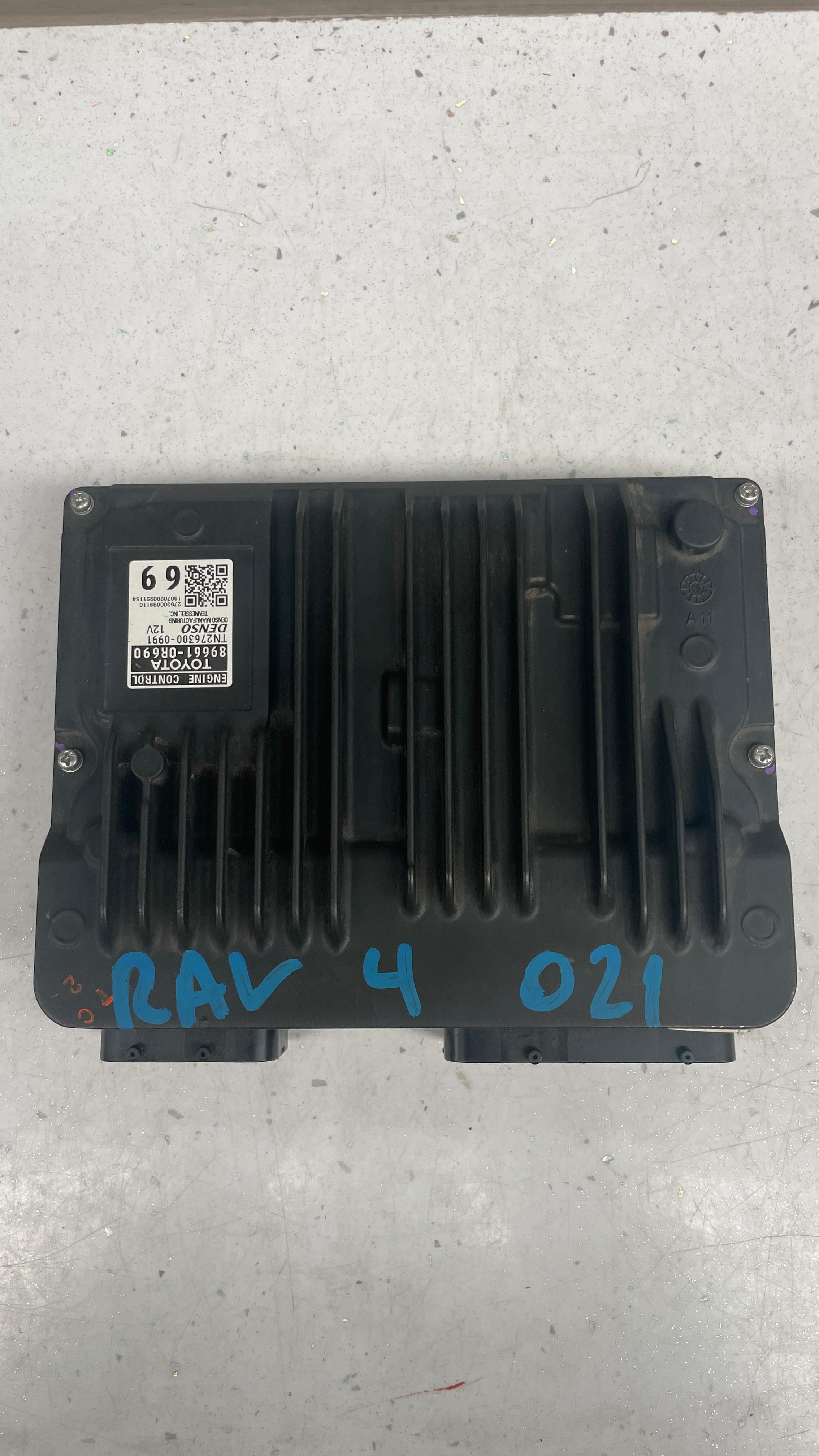 89661-0R690 TOYOTA RAV4 ENGINE CONTROL UNIT ECU