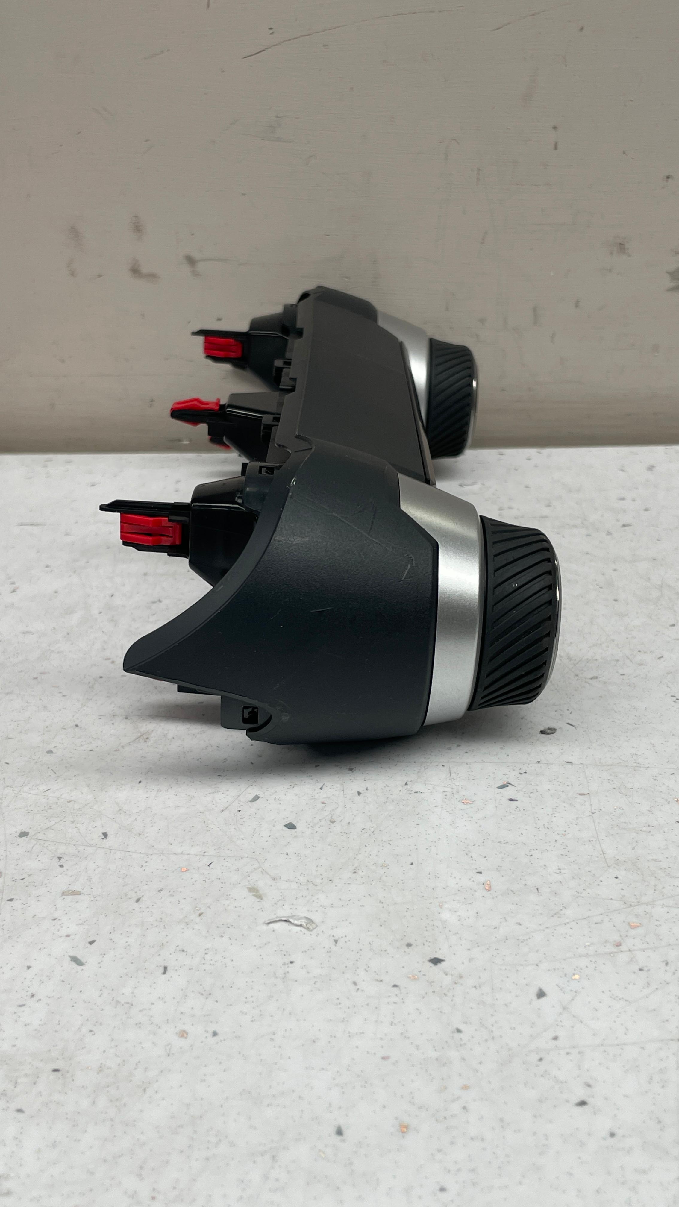 75K863-0210 TOYOTA CLIMATE CONTROL PANEL