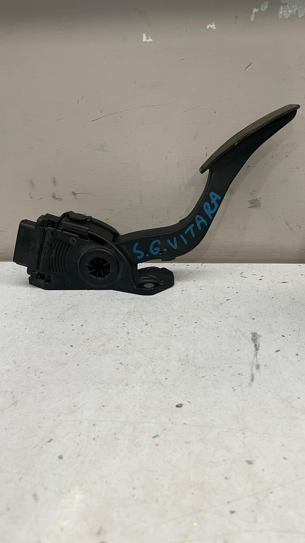 5900-65J01 SUZUKI ACCELERATOR PEDAL