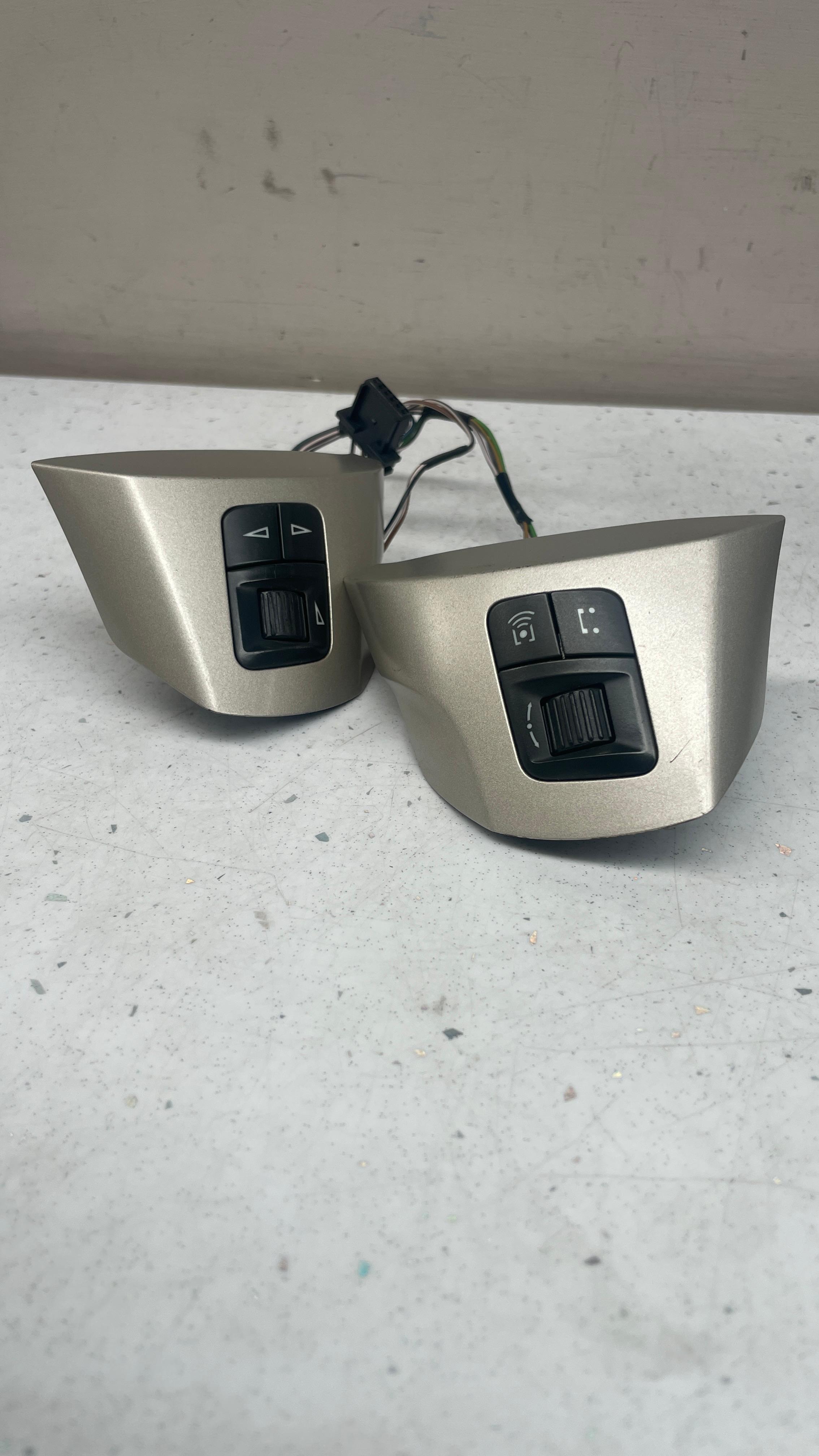13222330 OPEL STEERING WHEEL AUDIO CONTROL