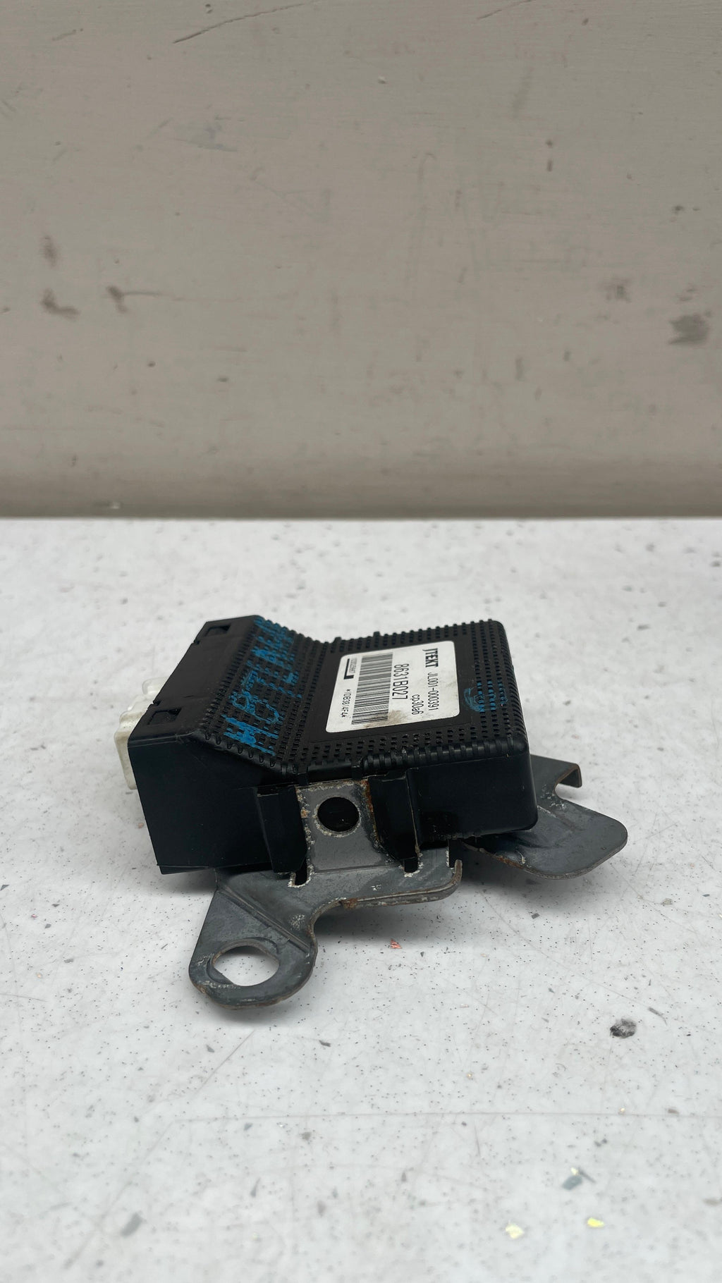8631B027  MITSUBISHI TRANSFER BOX DIFFERENTIAL CONTROL
