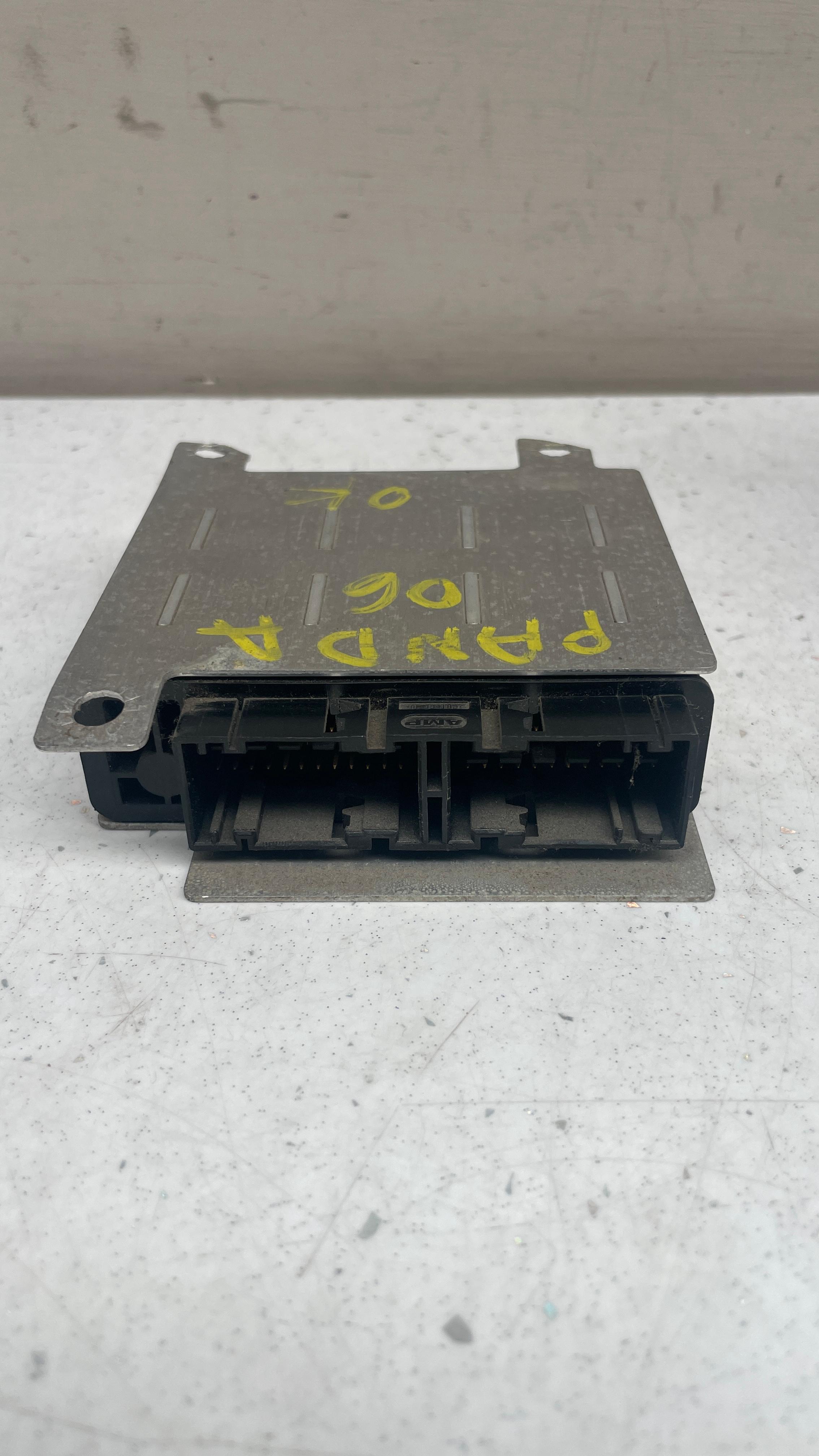 46807549 FIAT SRS CONTROL MODULE ECU