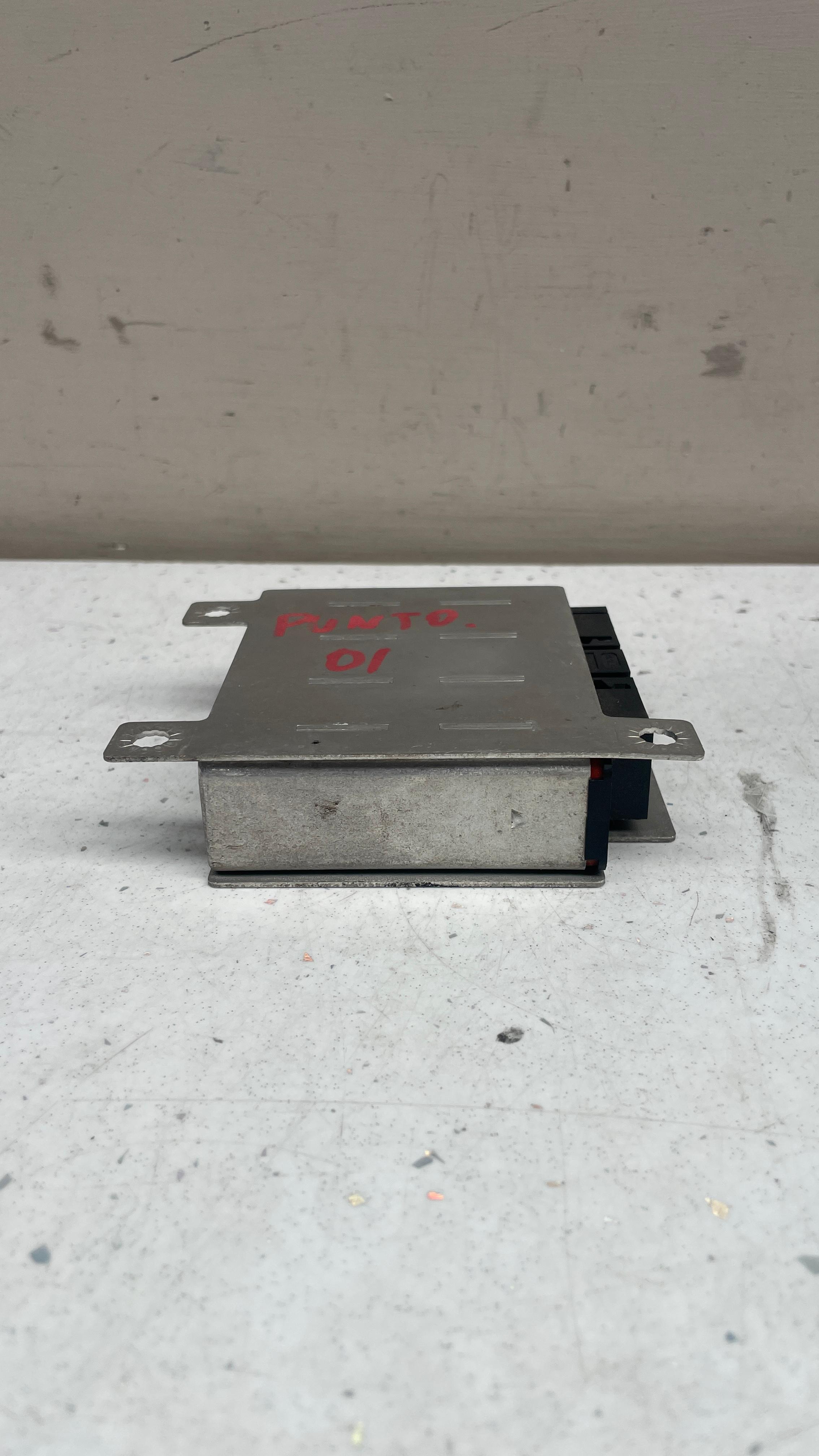 46806592 FIAT SRS CRASH SENSOR MODULE