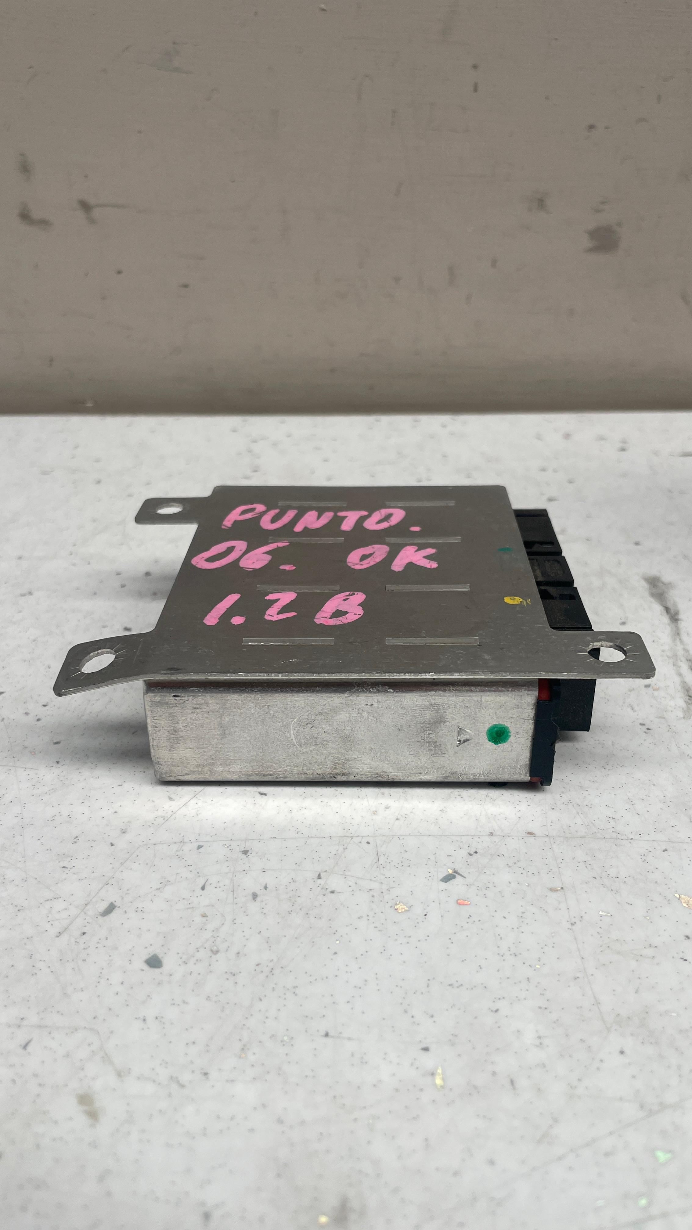 51701716 FIAT  SRS  CONTROL MODULE  ECU
