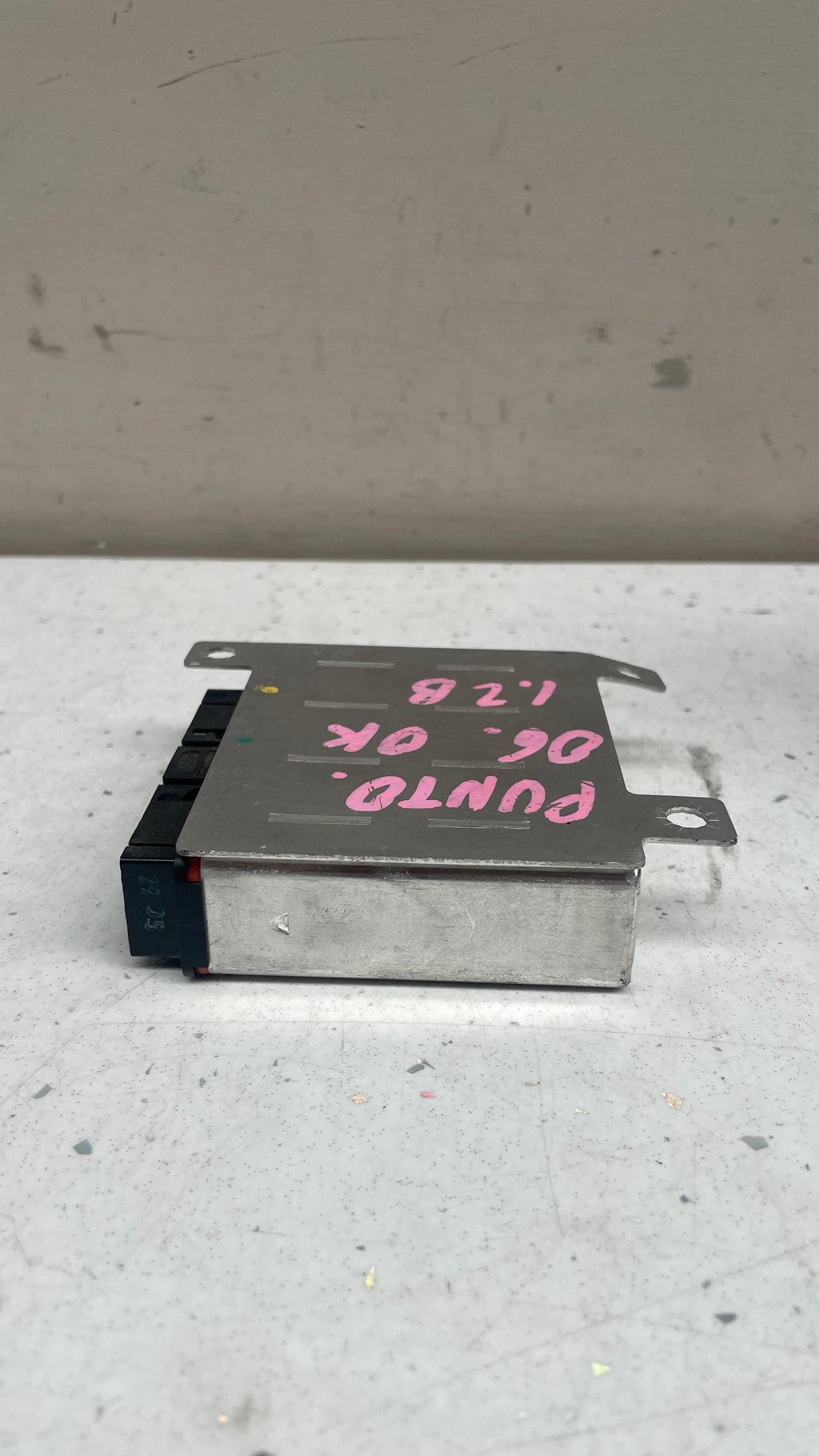 51701716 FIAT  SRS  CONTROL MODULE  ECU