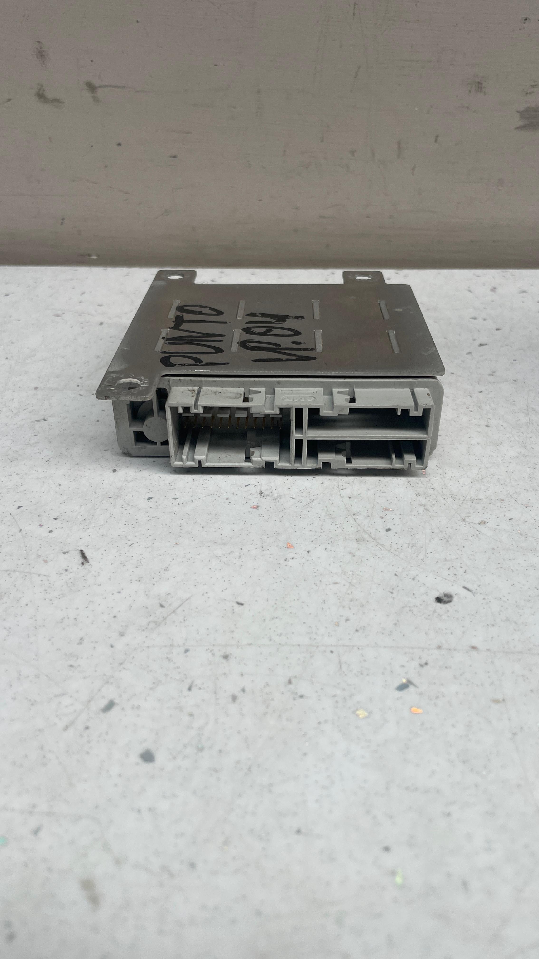 51719092 FIAT SRS CONTROL MODULE ECU