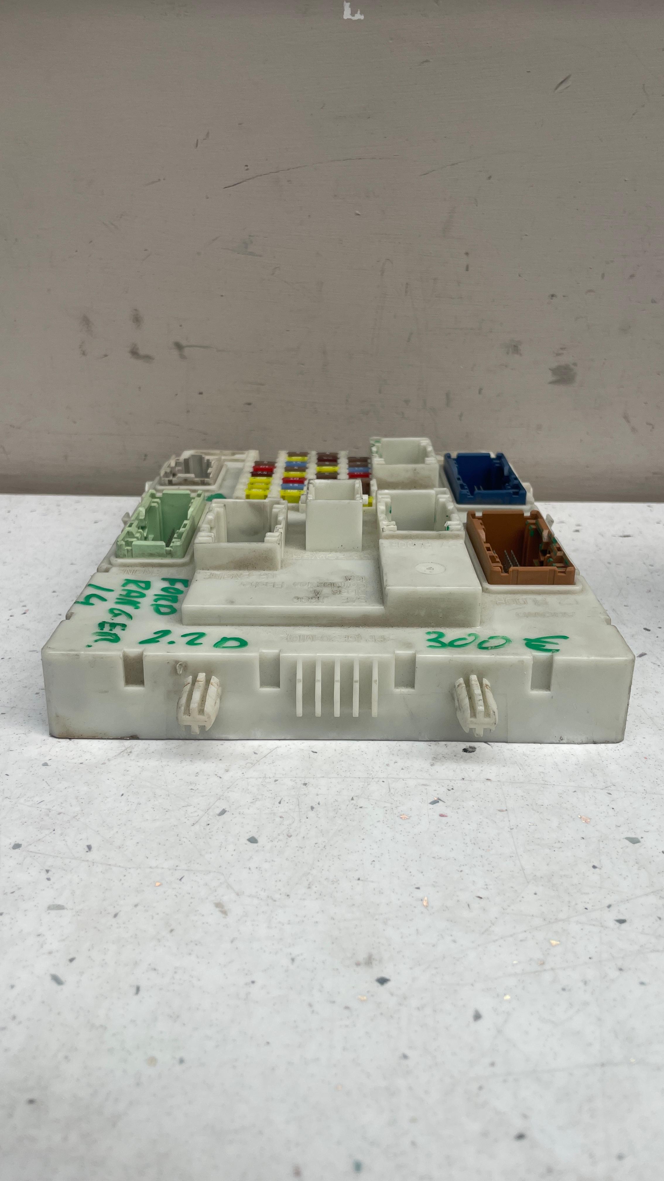 AB39-14A073-AL FORD RANGER BODY CONTROL UNIT