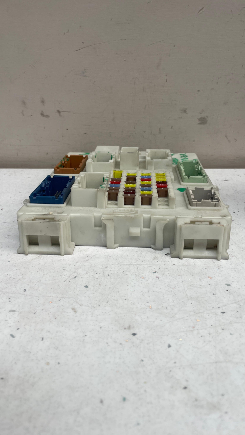AB39-14A073-AL FORD RANGER BODY CONTROL UNIT