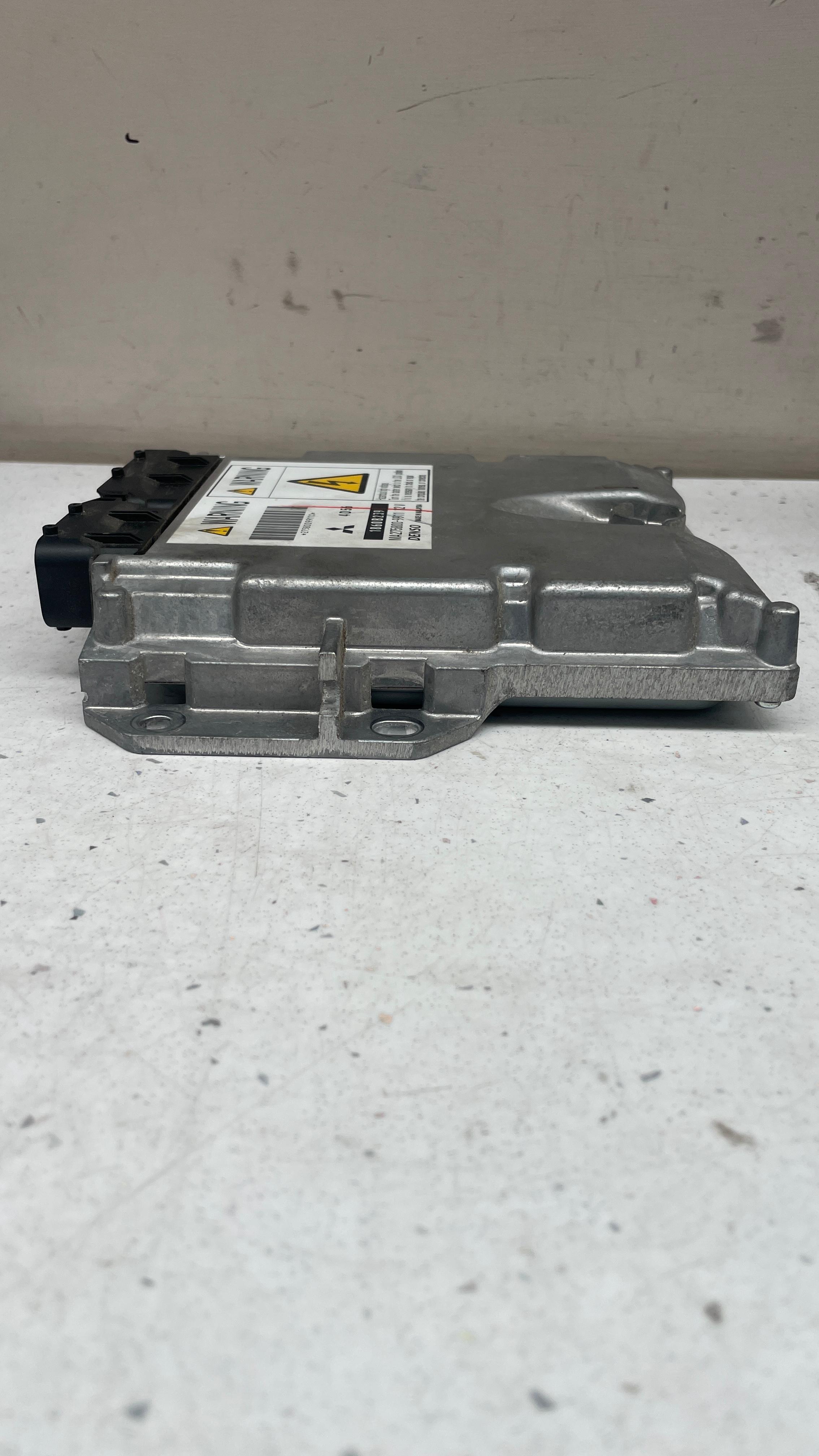 MA275800-9911 MITSUBISHI ENGINE CONTROL UNIT