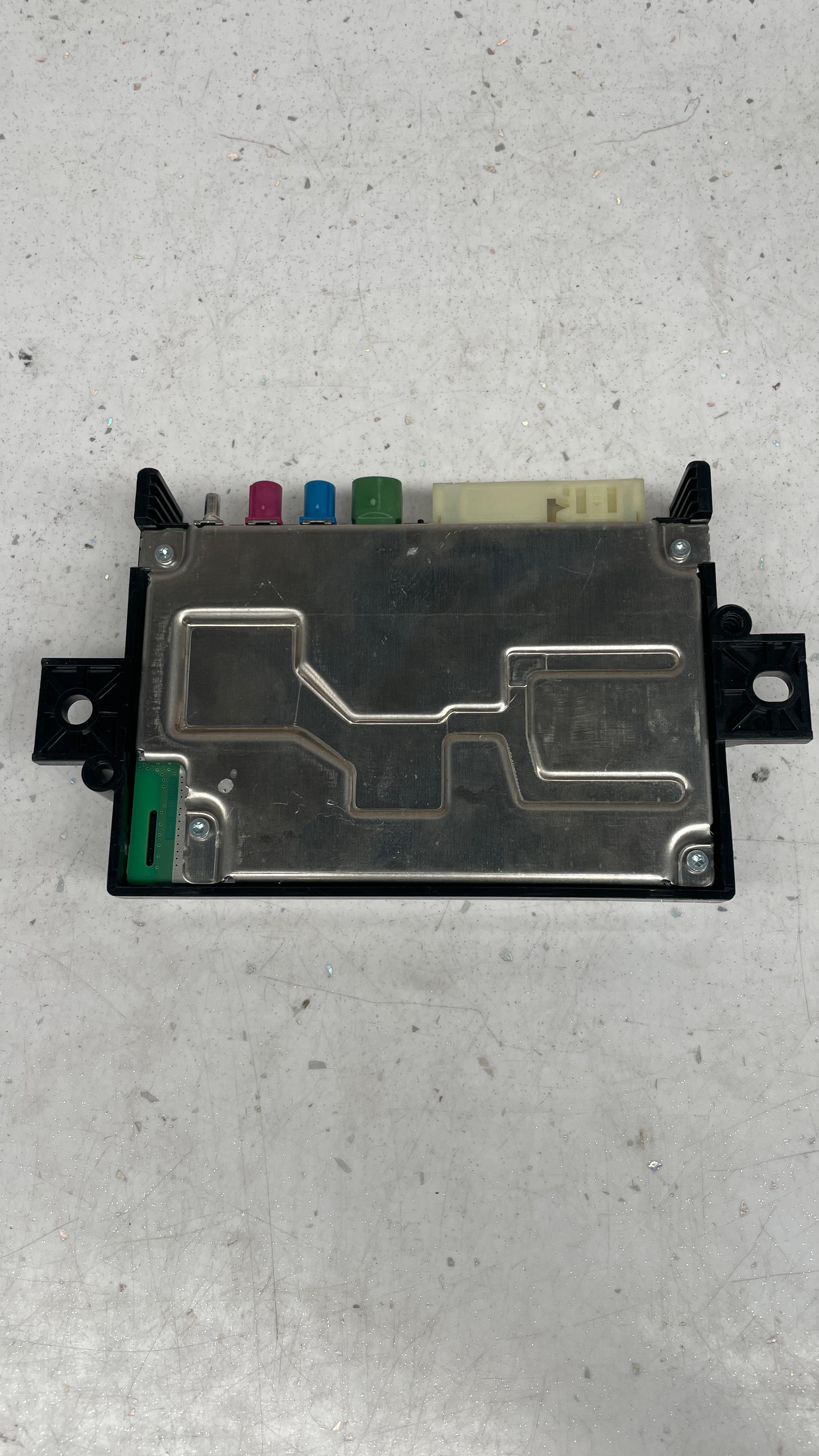 A2229006115 MERCEDES COMMUNICATION CONTROL UNIT