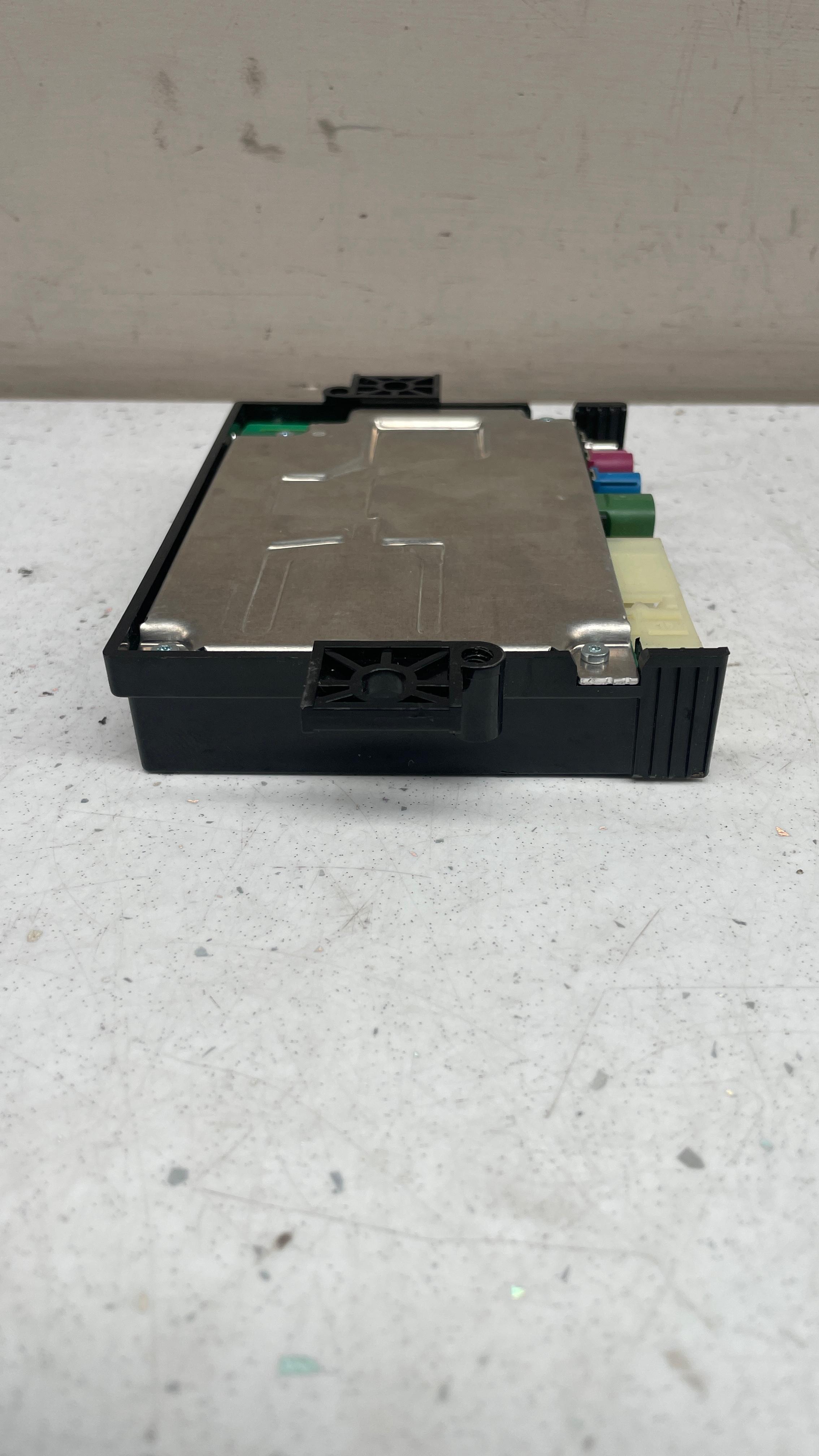 A2229006115 MERCEDES COMMUNICATION CONTROL UNIT