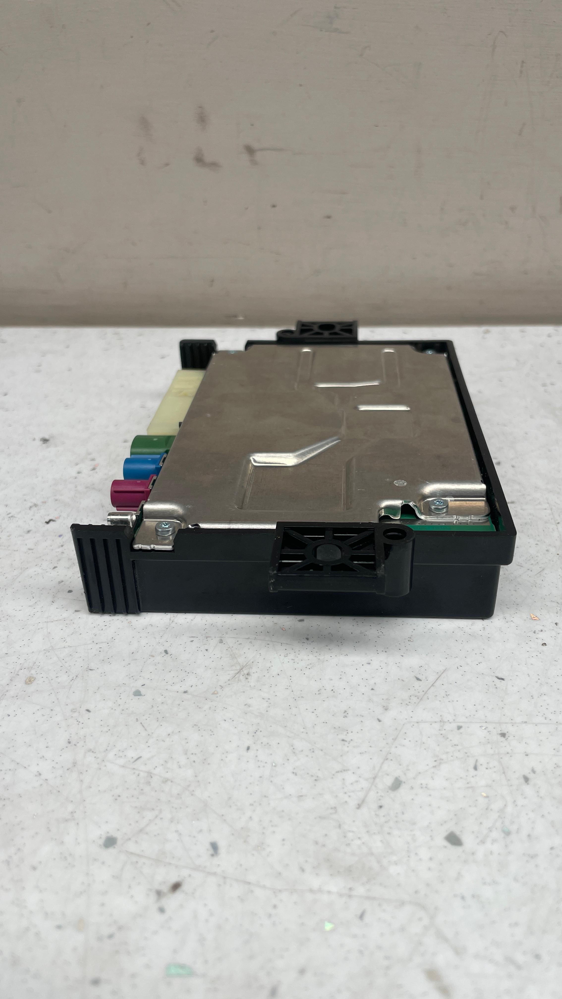 A2229006115 MERCEDES COMMUNICATION CONTROL UNIT