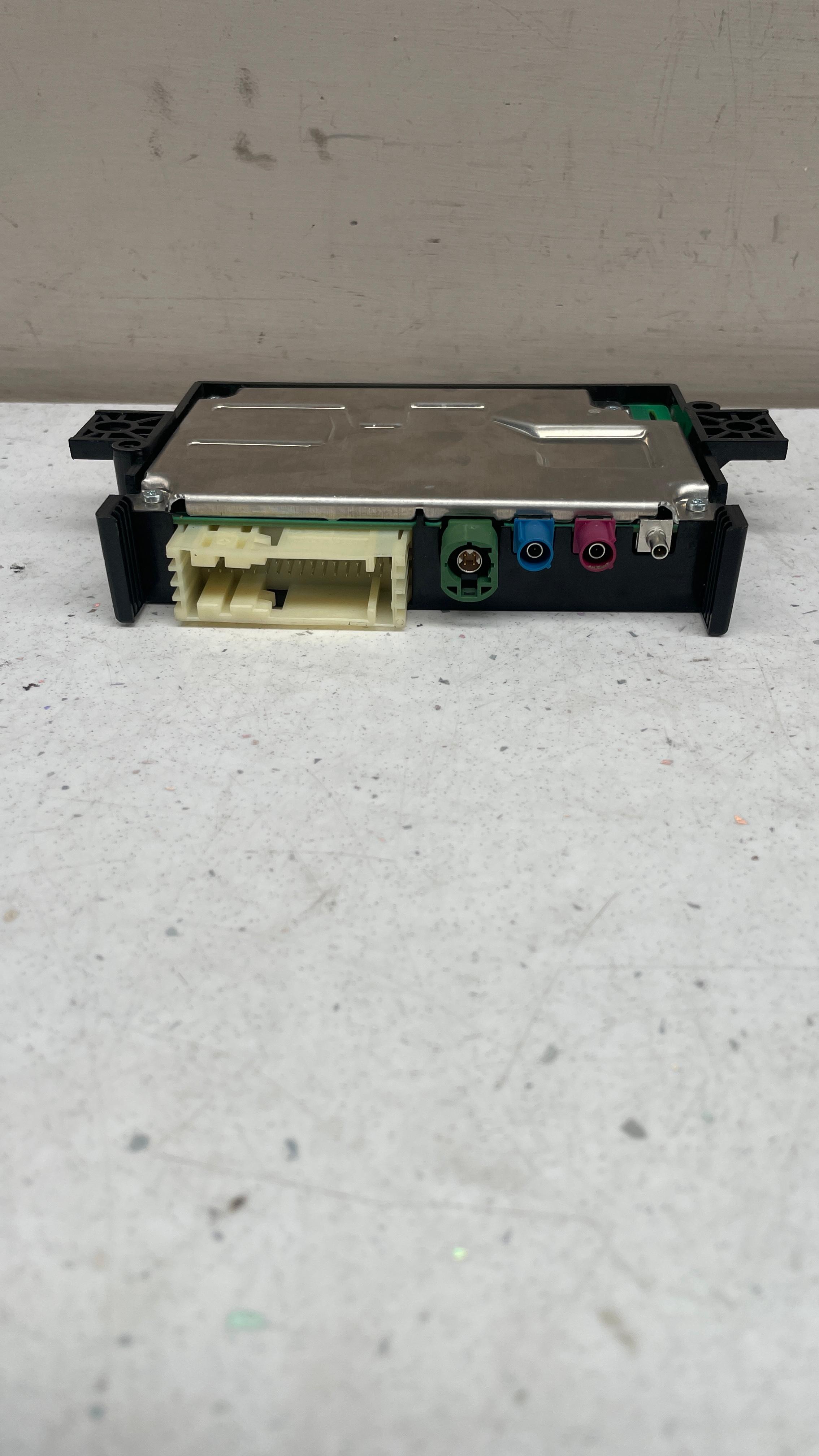 A2229006115 MERCEDES COMMUNICATION CONTROL UNIT