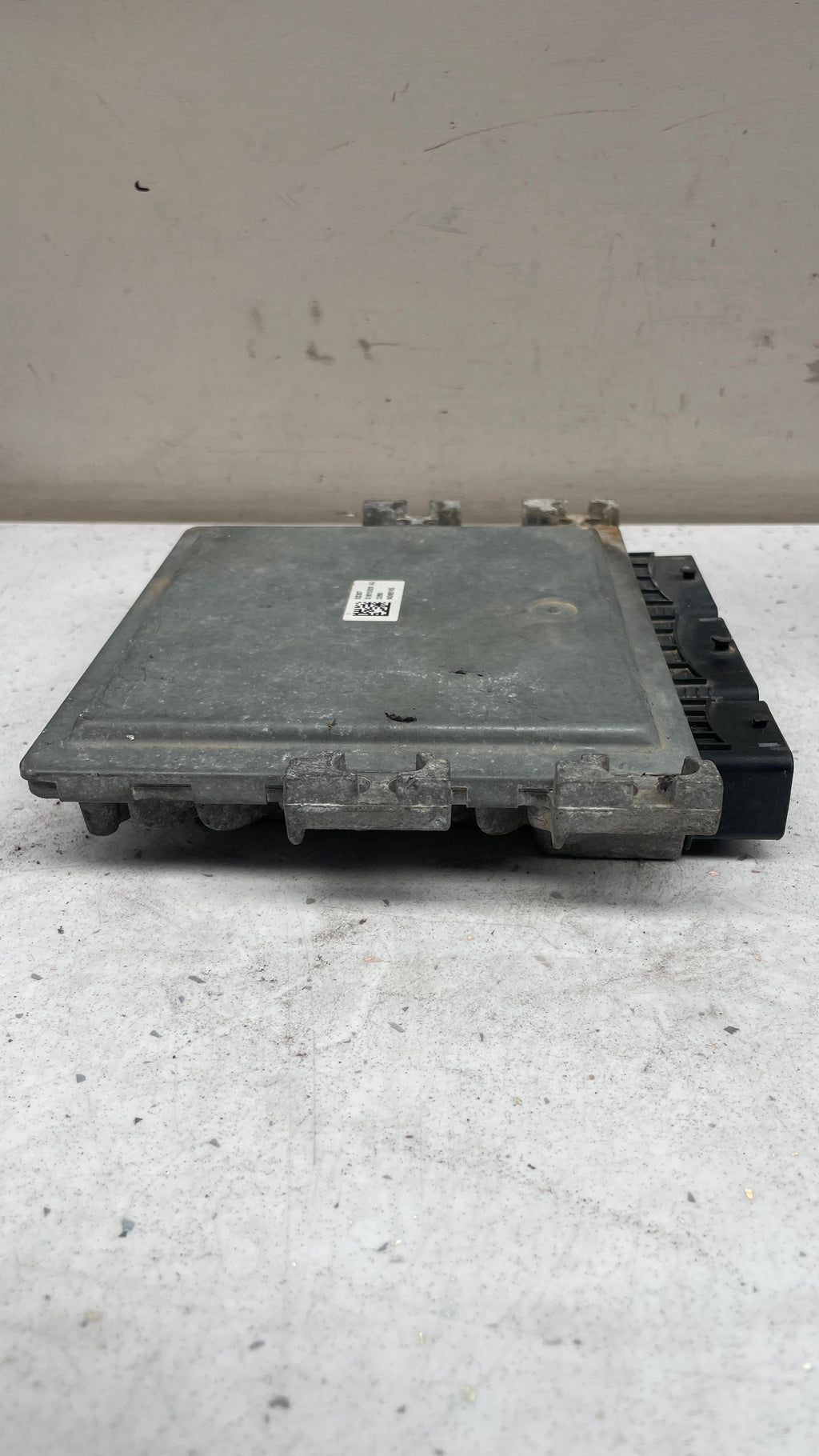 A6079001800 MERCEDES ENGINE CONTROL ECU