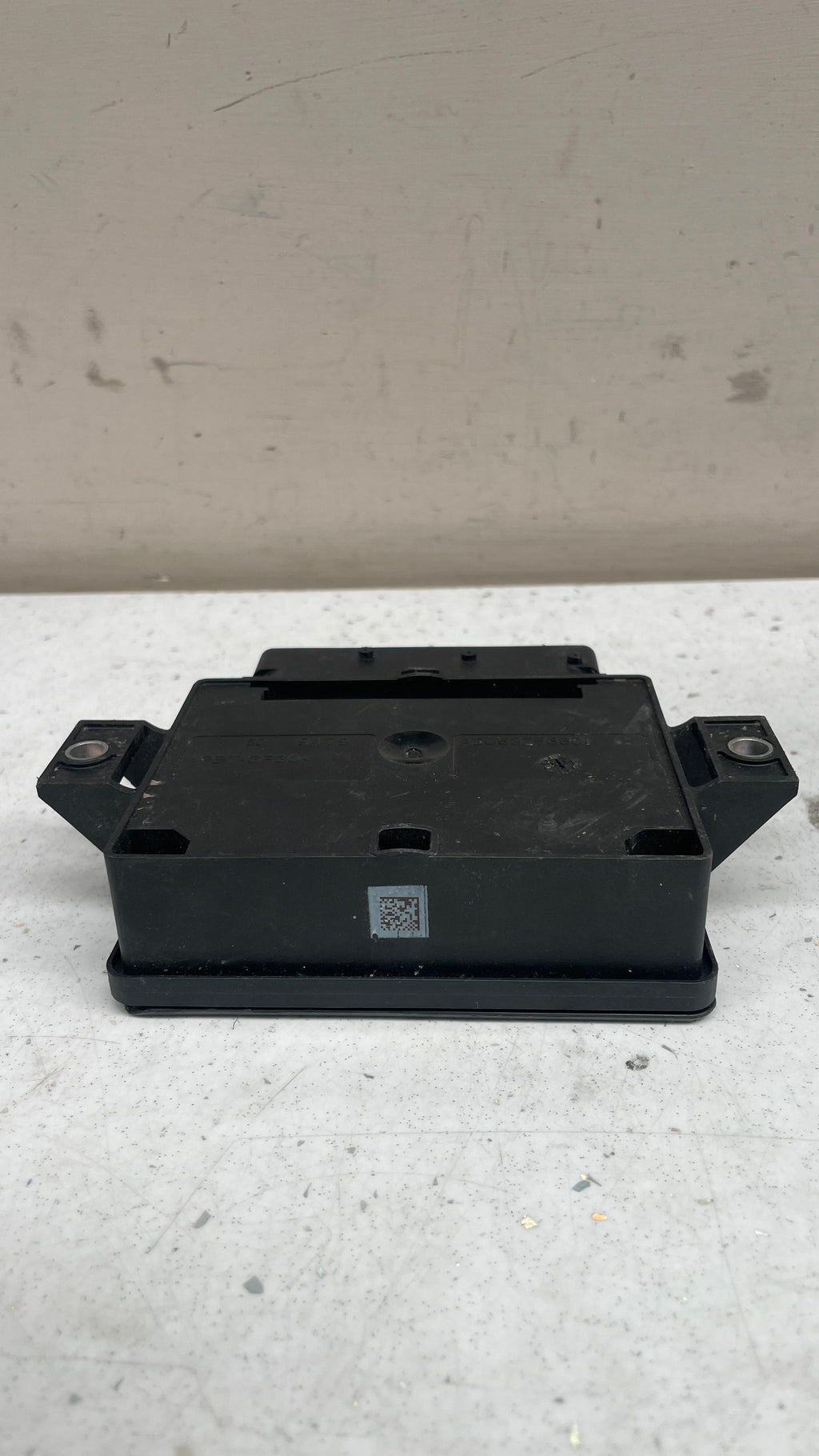 FW93-2C491-AB LAND ROVER PARKING BRAKE CONTROL