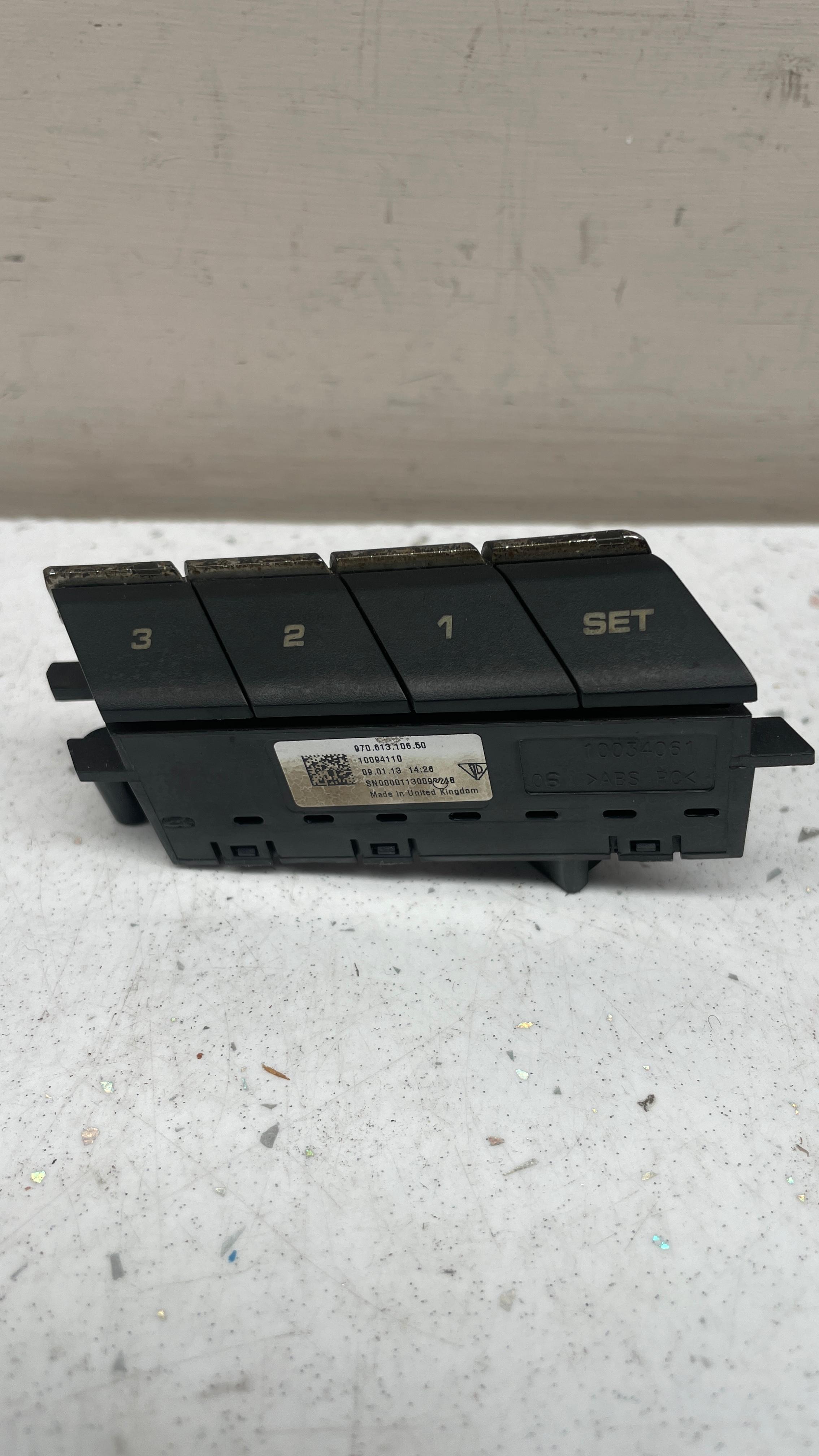 97061310650 PORSCHE MEMORY SWITCH CONTROL