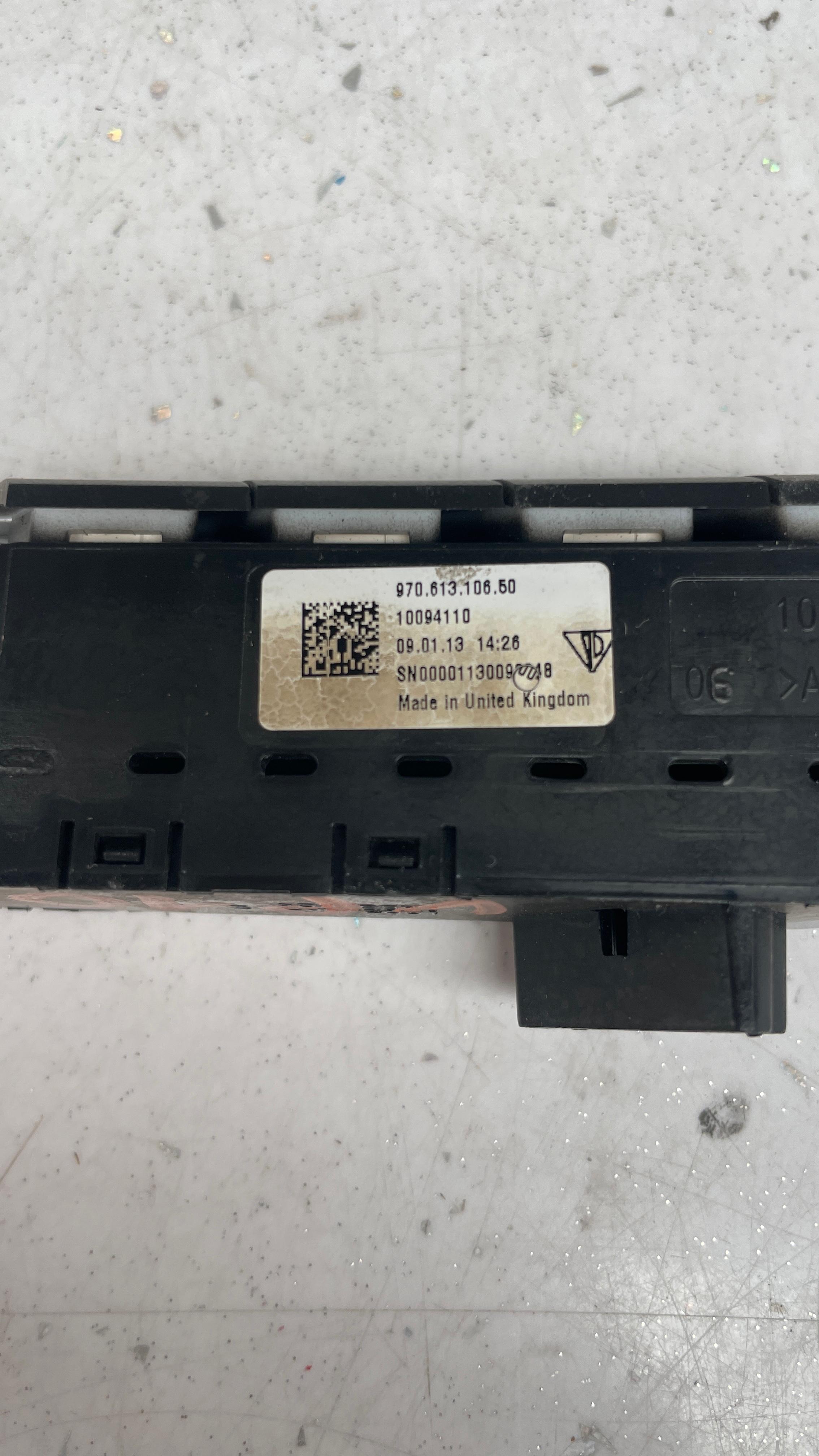 97061310650 PORSCHE MEMORY SWITCH CONTROL
