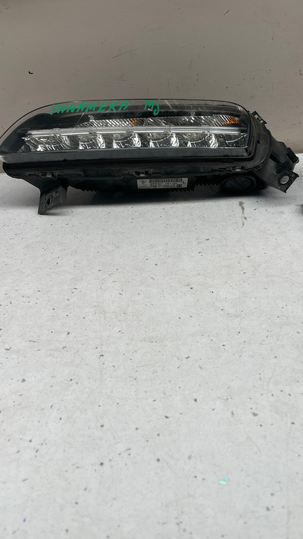 97063108103 PORSCHE LEFT FRONT FOG LIGHT