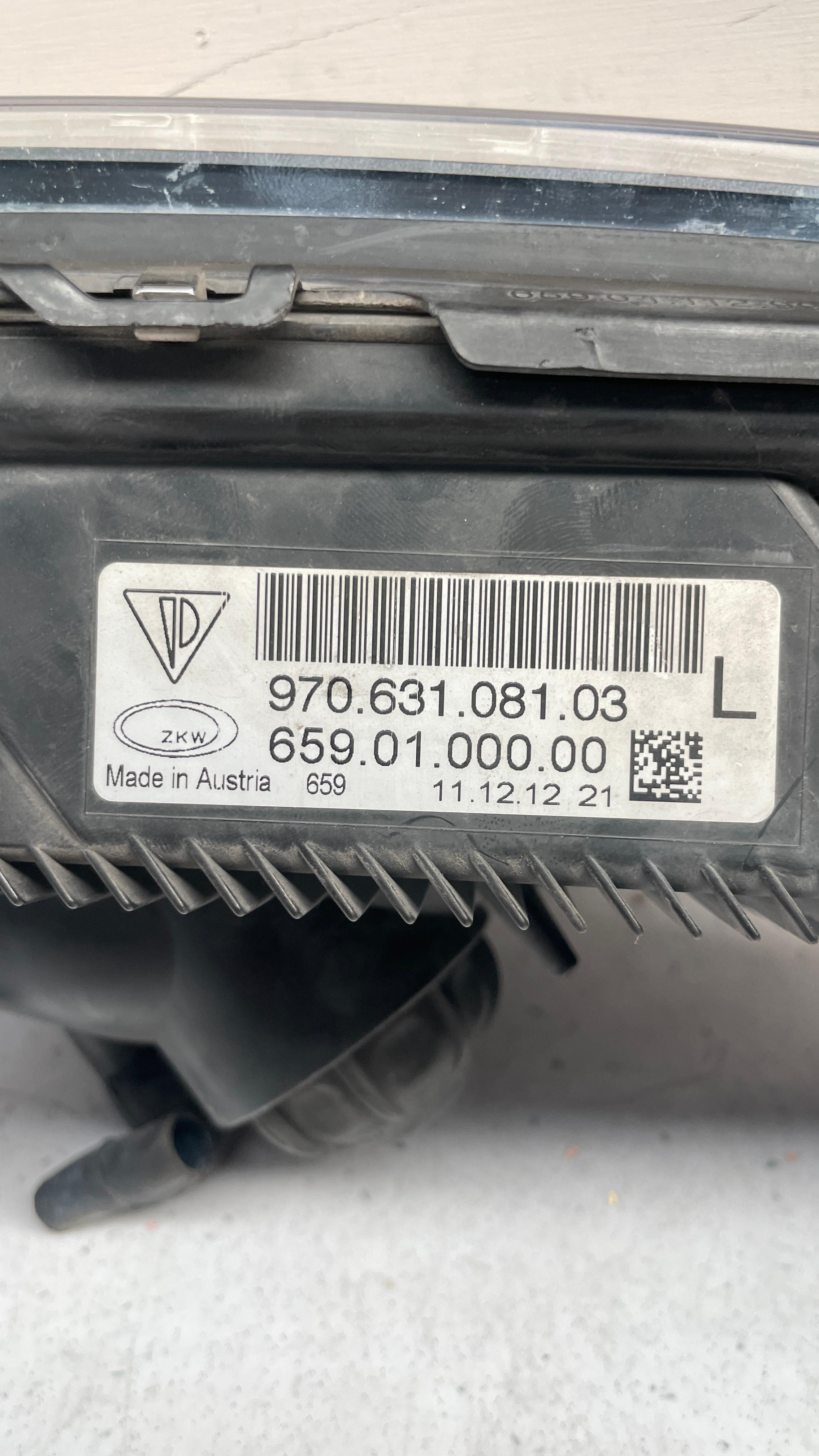 97063108103 PORSCHE LEFT FRONT FOG LIGHT